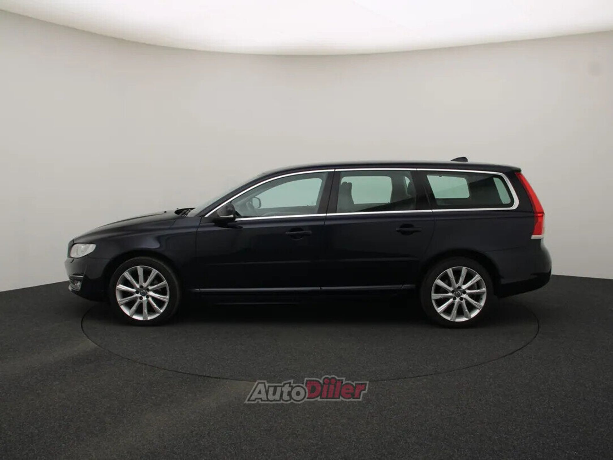 Volvo V70 Classic Edition 2.0 88kW 2015, kuva 6/10