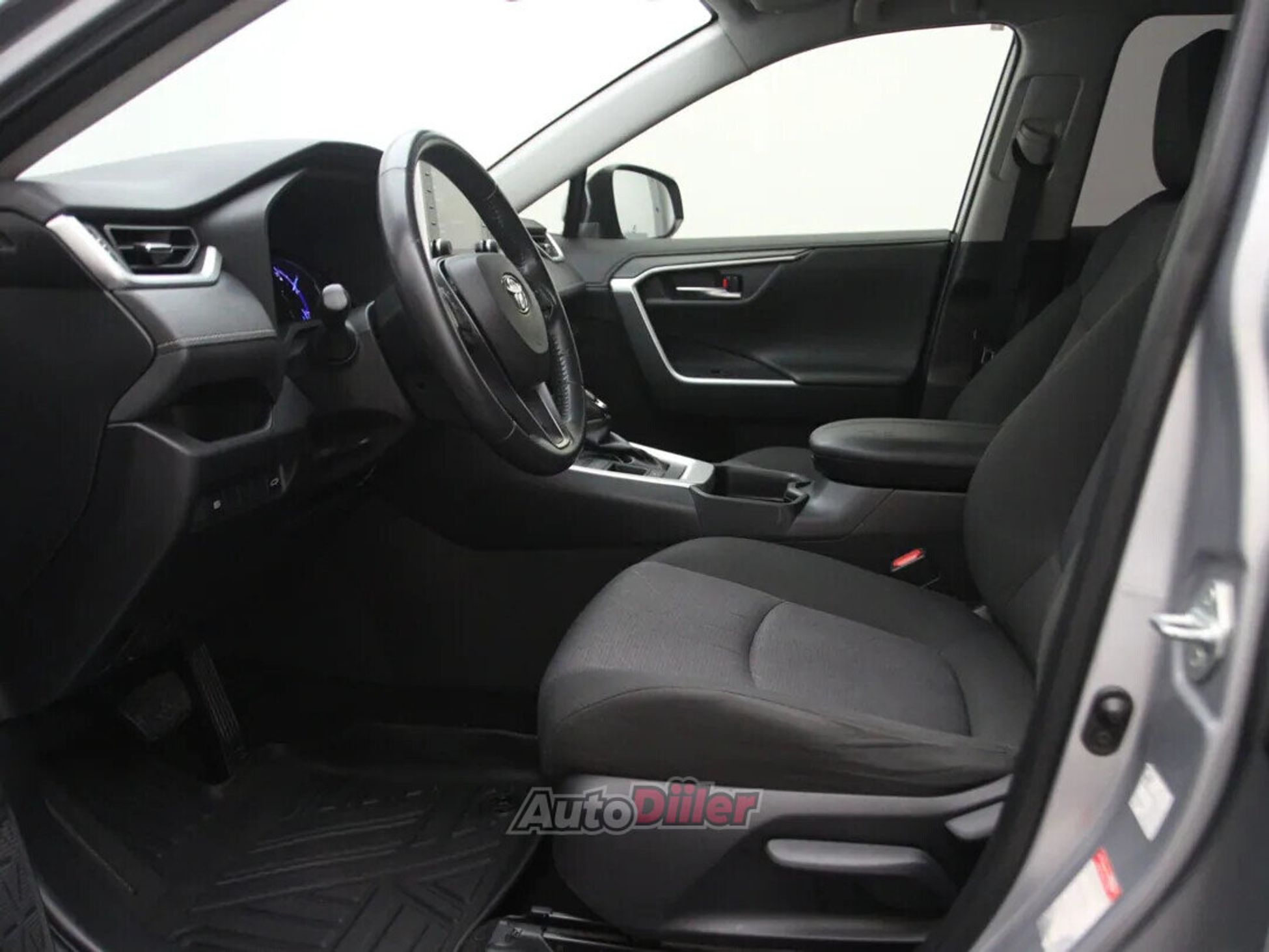 Toyota RAV4 2.5 160kW 2020, photo 4/10