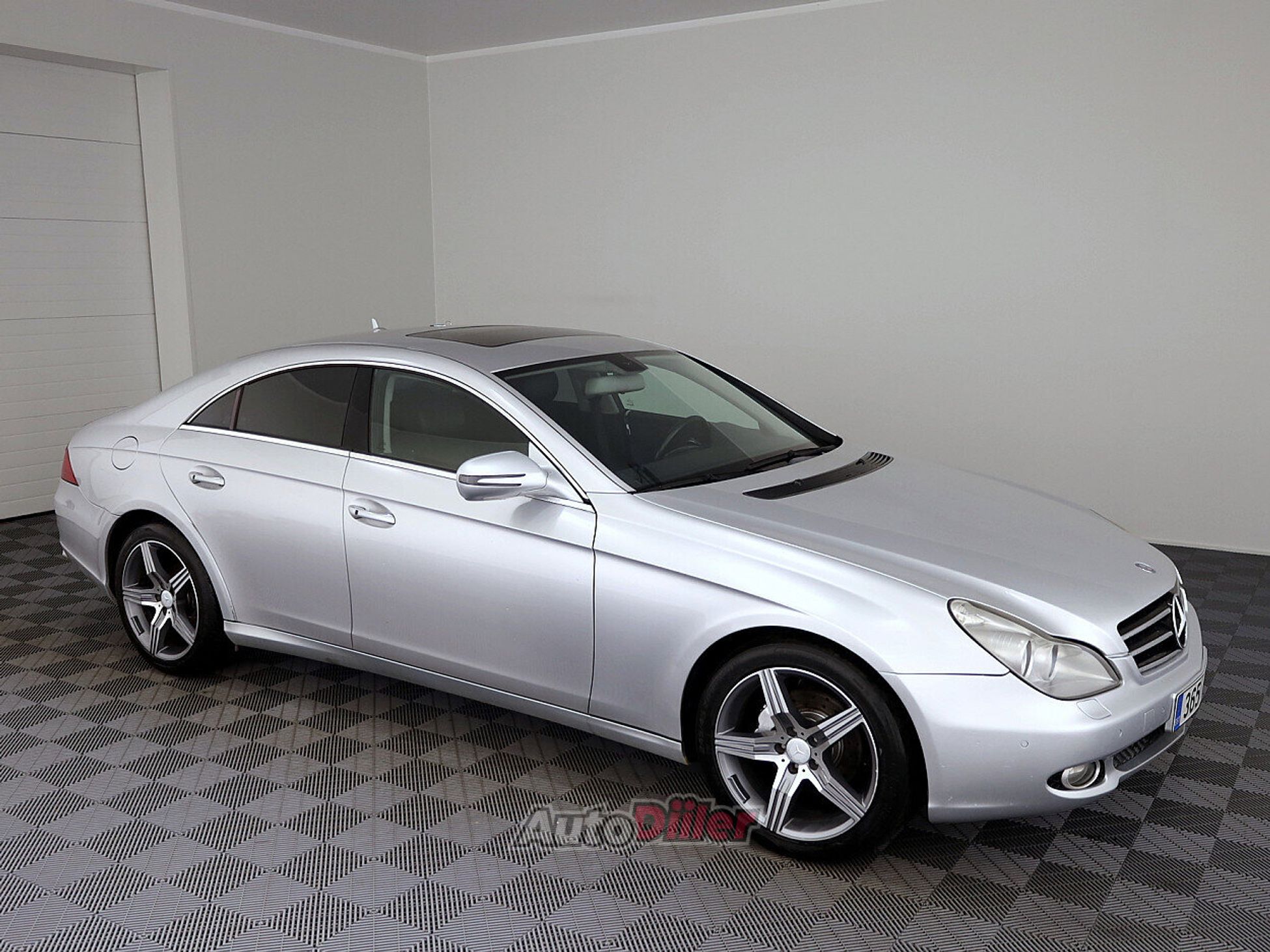Mercedes-Benz CLS 320