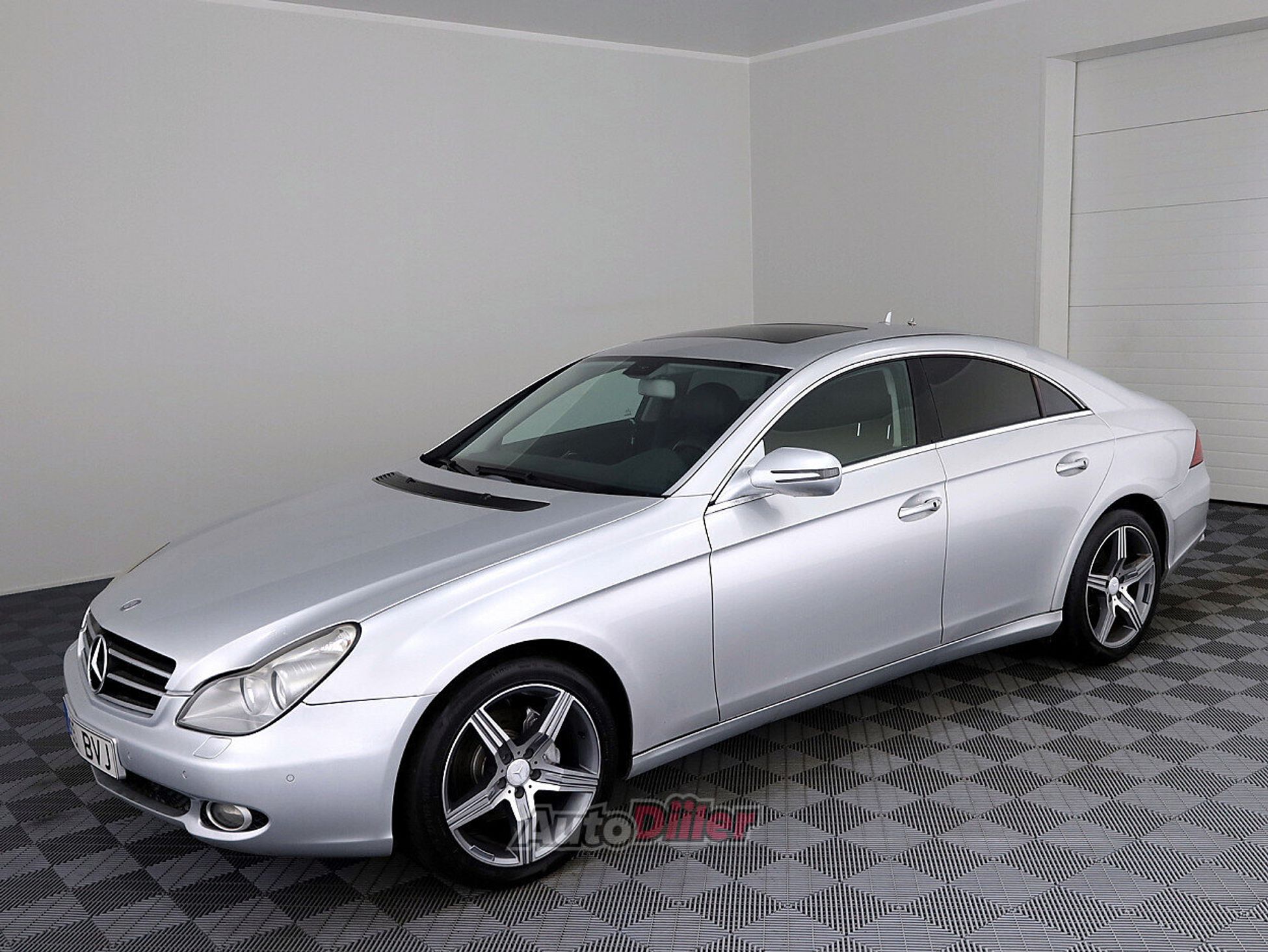 Mercedes-Benz CLS 320 3.0 165kW 2008, kuva 2/8