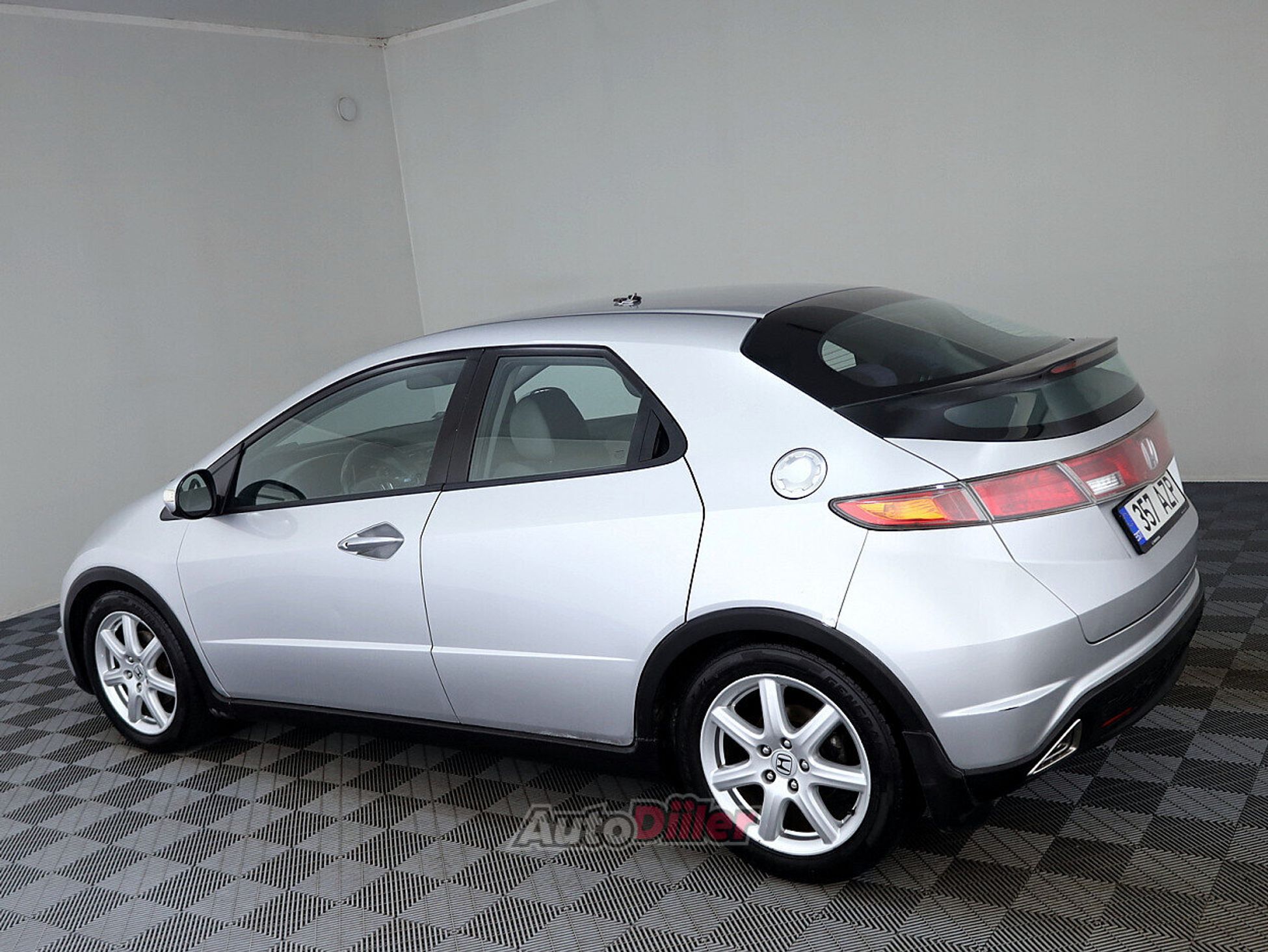 Honda Civic 1.8 103kW 2007, photo 4/7