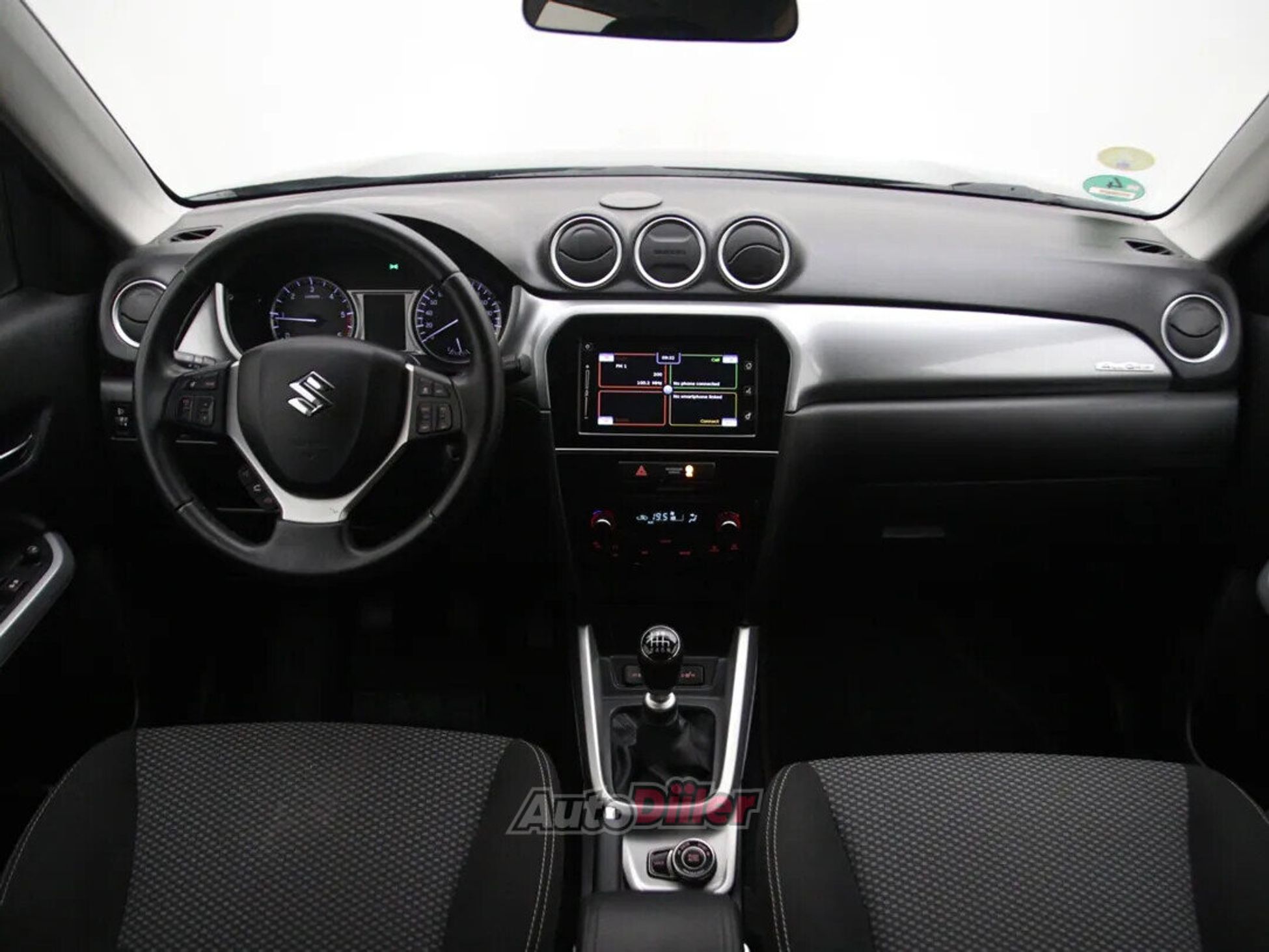Suzuki Vitara Exclusive Allgrip 1.6 88kW 2016, kuva 2/10