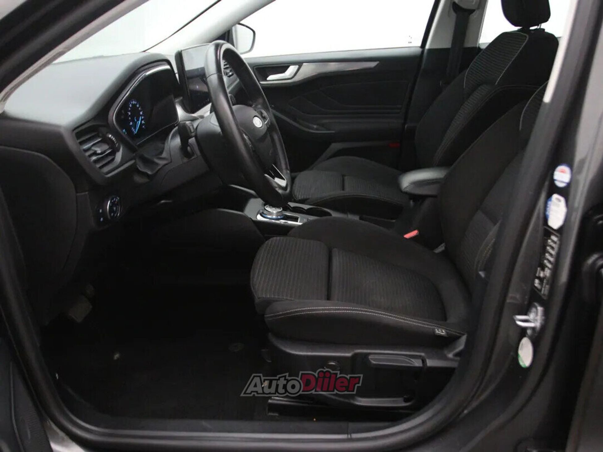 Ford Focus Titanium 1.5 85kW 2023, kuva 4/10