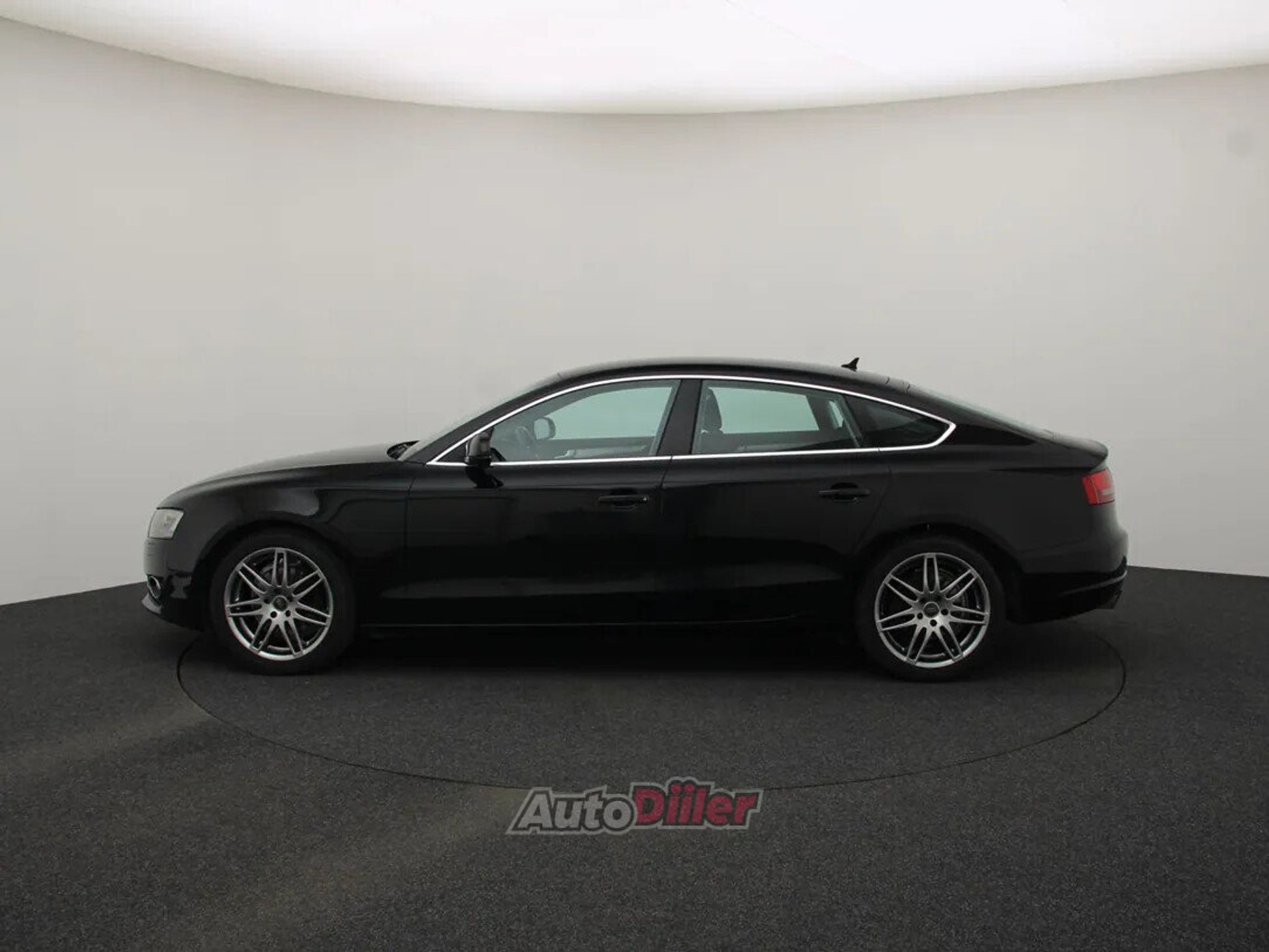 Audi A5 Pro Line 2.0 132kW 2010, photo 6/10