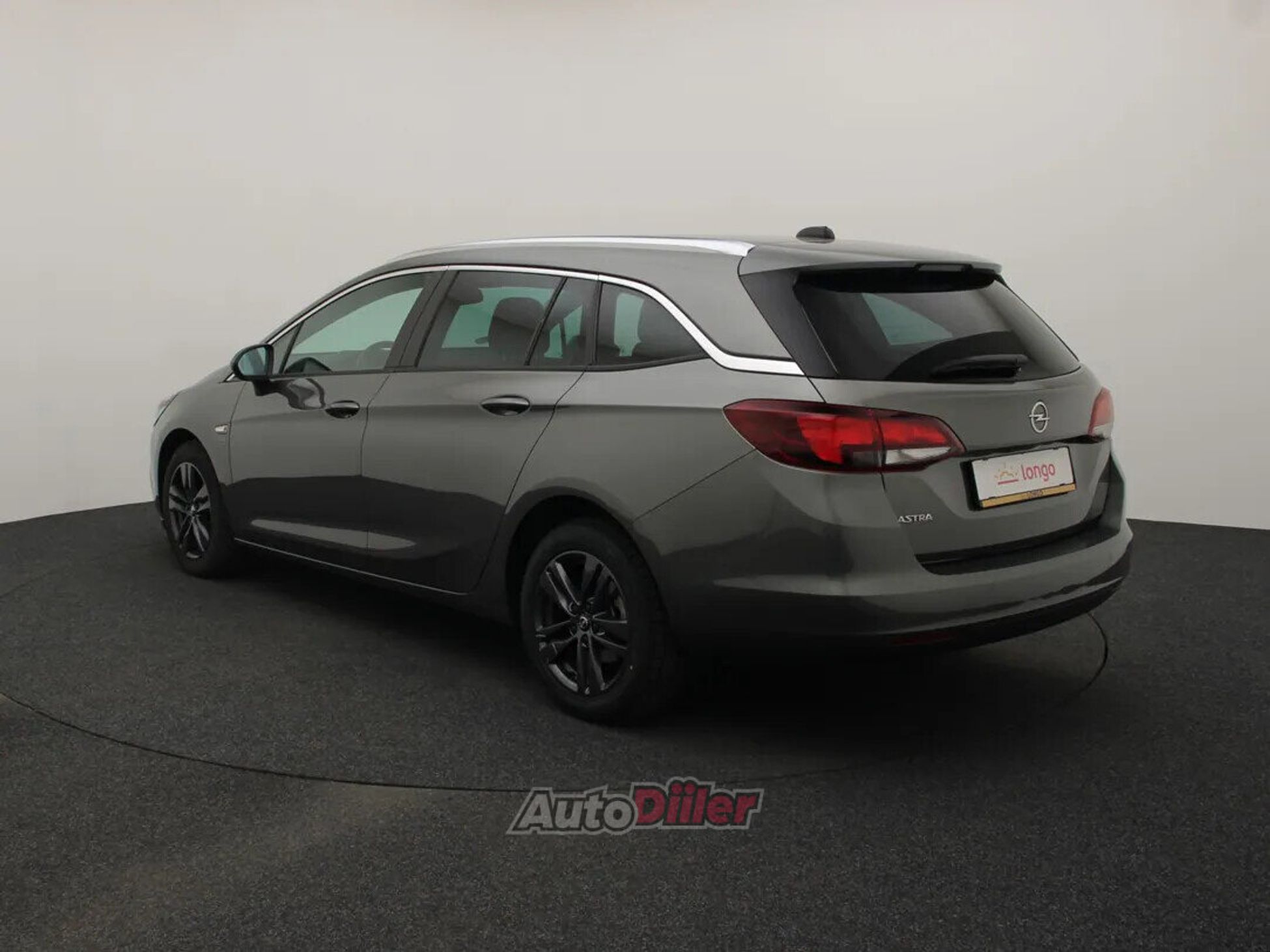 Opel Astra 120 Year Edition 1.4 110kW 2019, photo 7/10