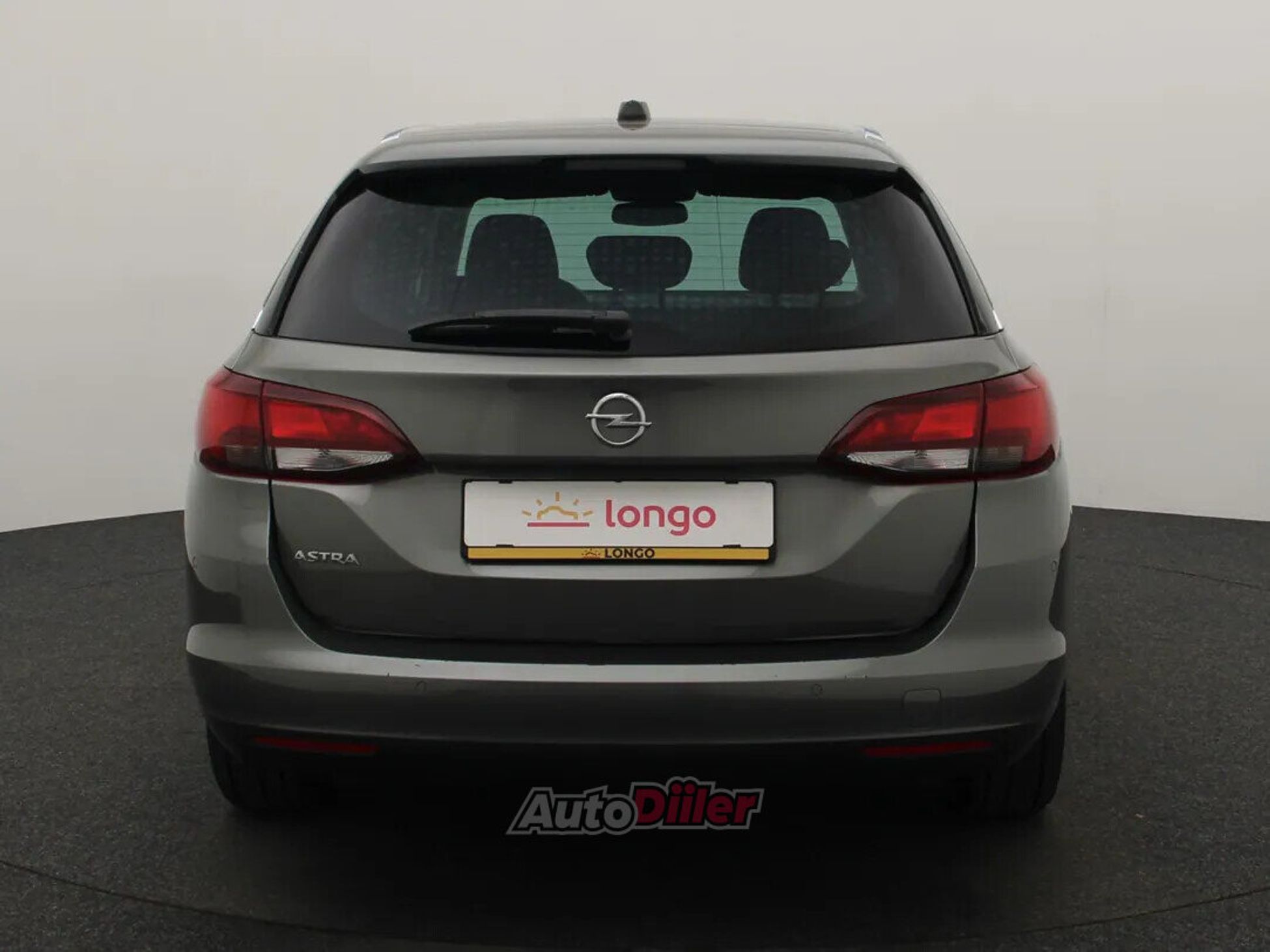 Opel Astra 120 Year Edition 1.4 110kW 2019, photo 5/10