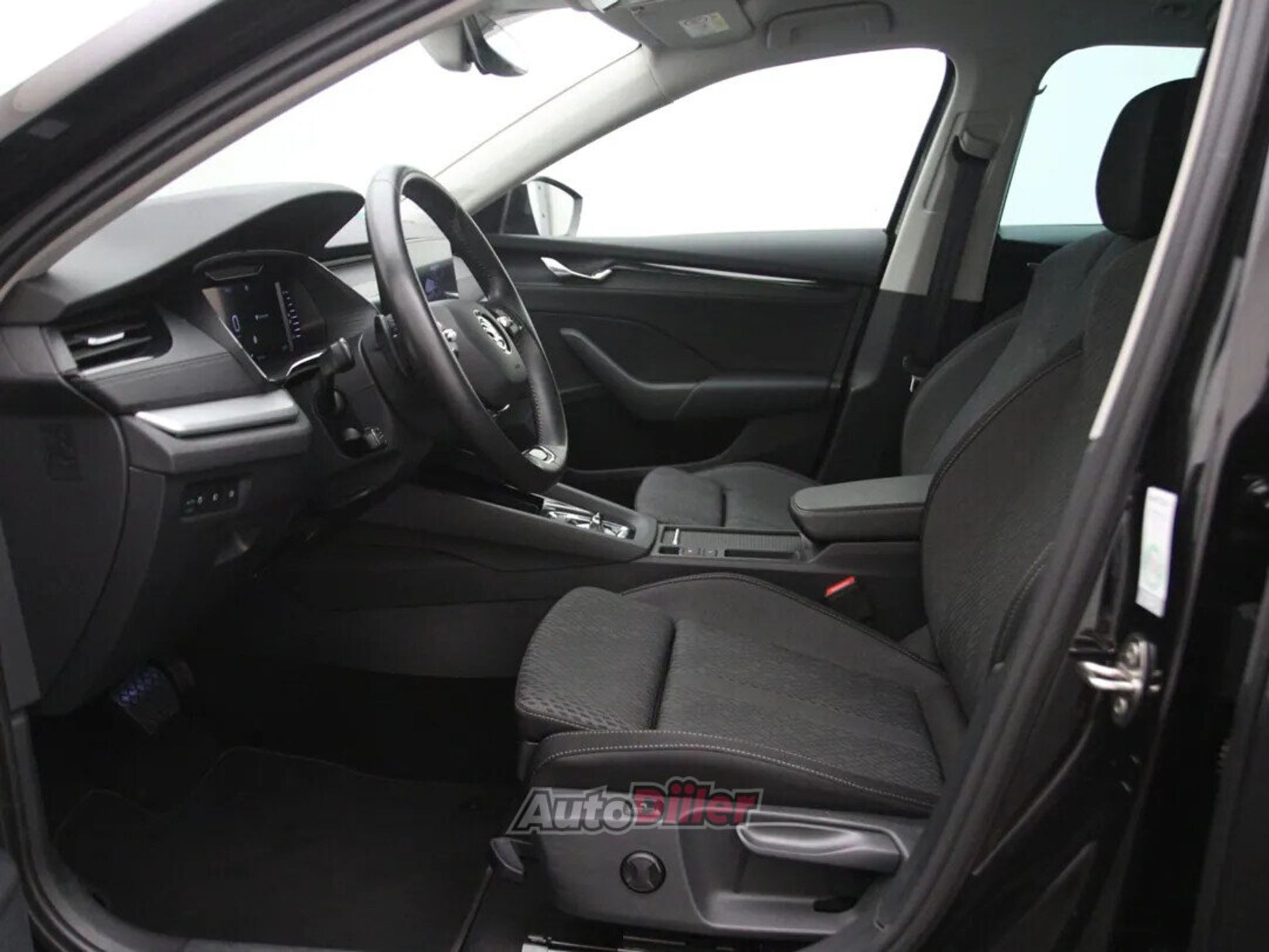 Skoda Octavia Clever 2.0 110kW 2021, kuva 4/10