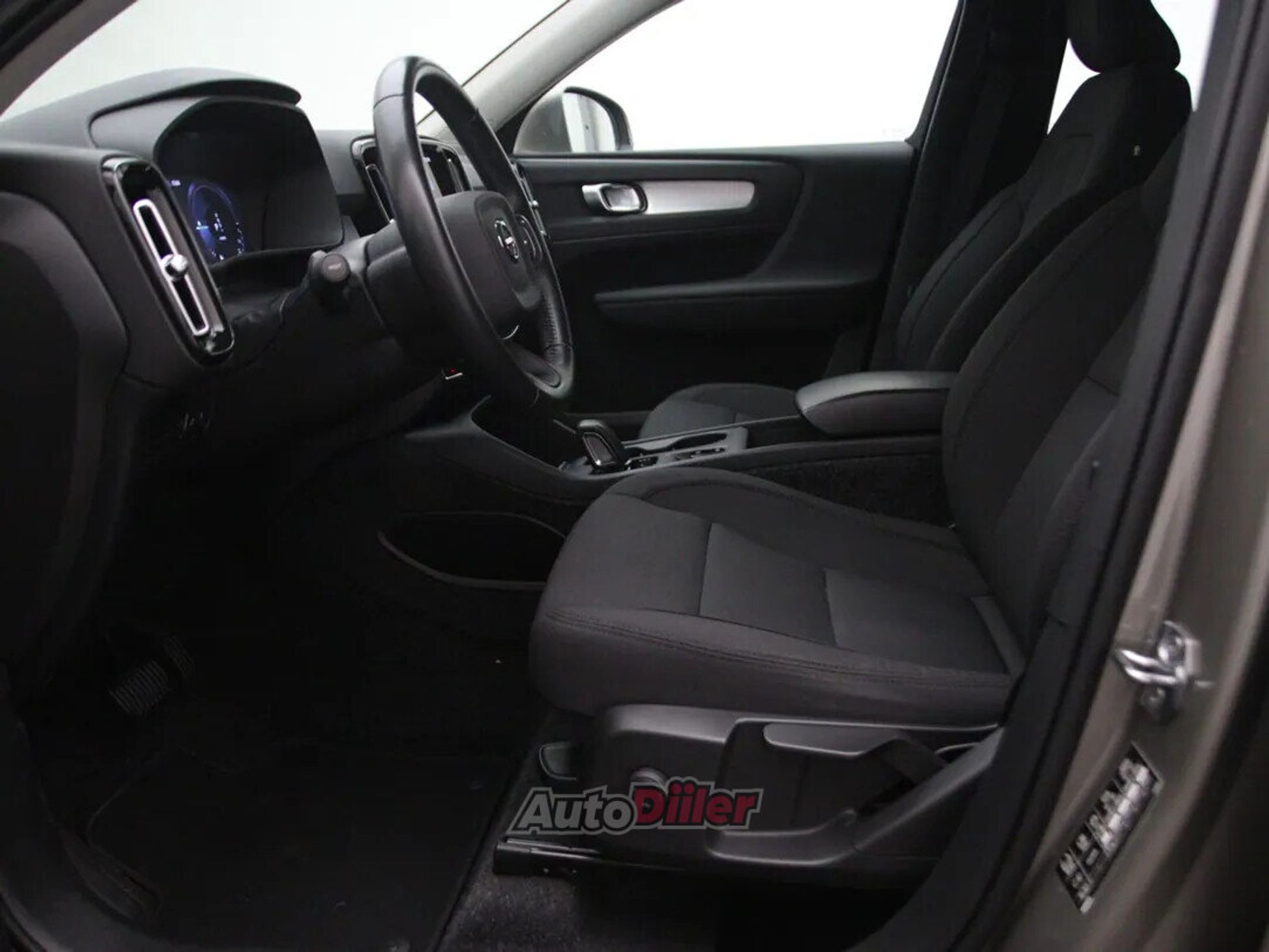 Volvo XC40 Inscription 1.5 155kW 2021, photo 4/10