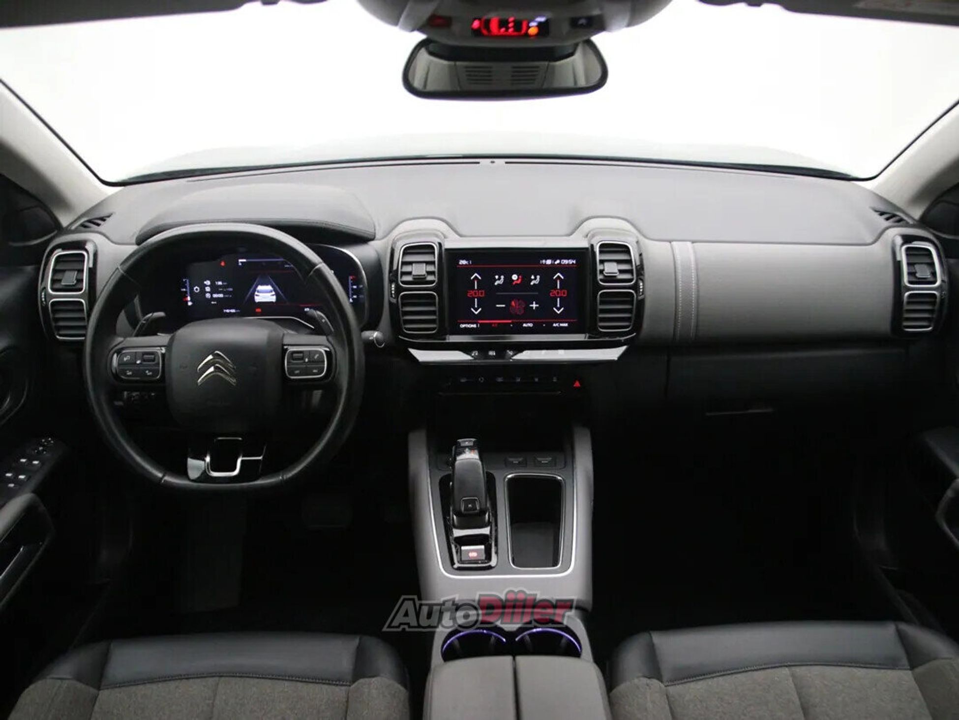 Citroen C5 Aircross Feel 1.5 96kW 2021, photo 2/10
