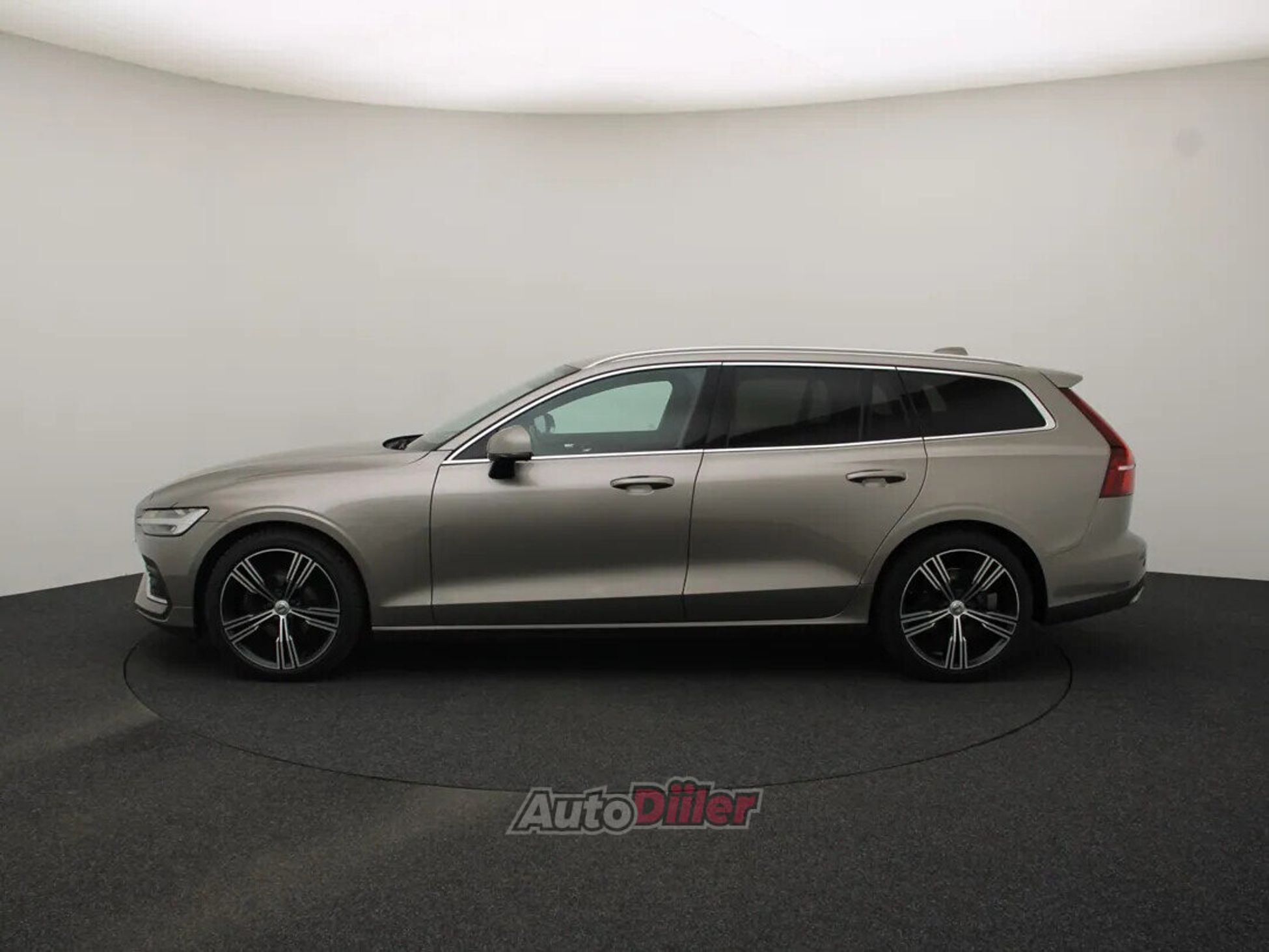 Volvo V60 Inscription 2.0 110kW 2019, kuva 6/10
