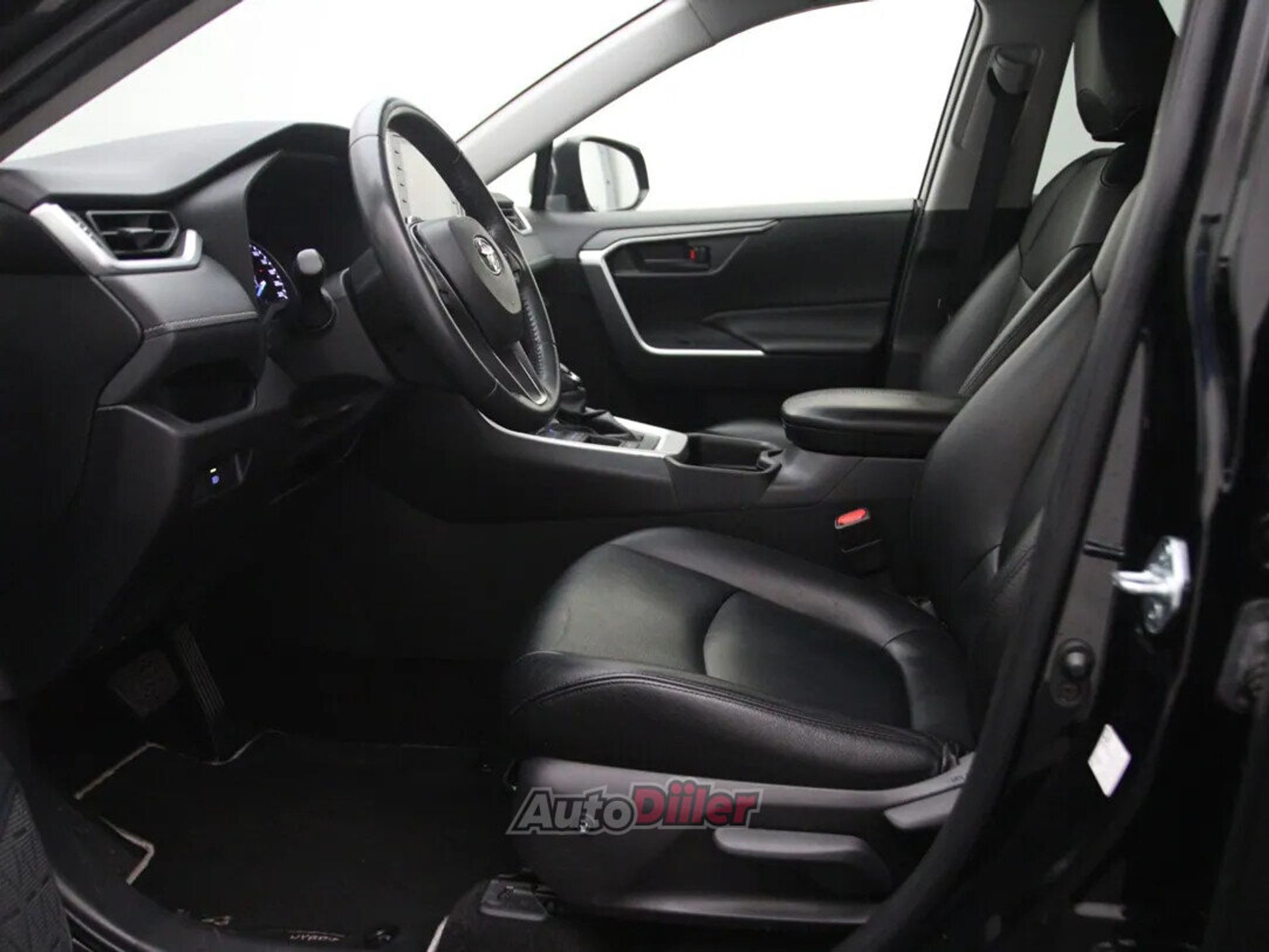 Toyota RAV4 Luxury 2.5 160kW 2021, kuva 4/10