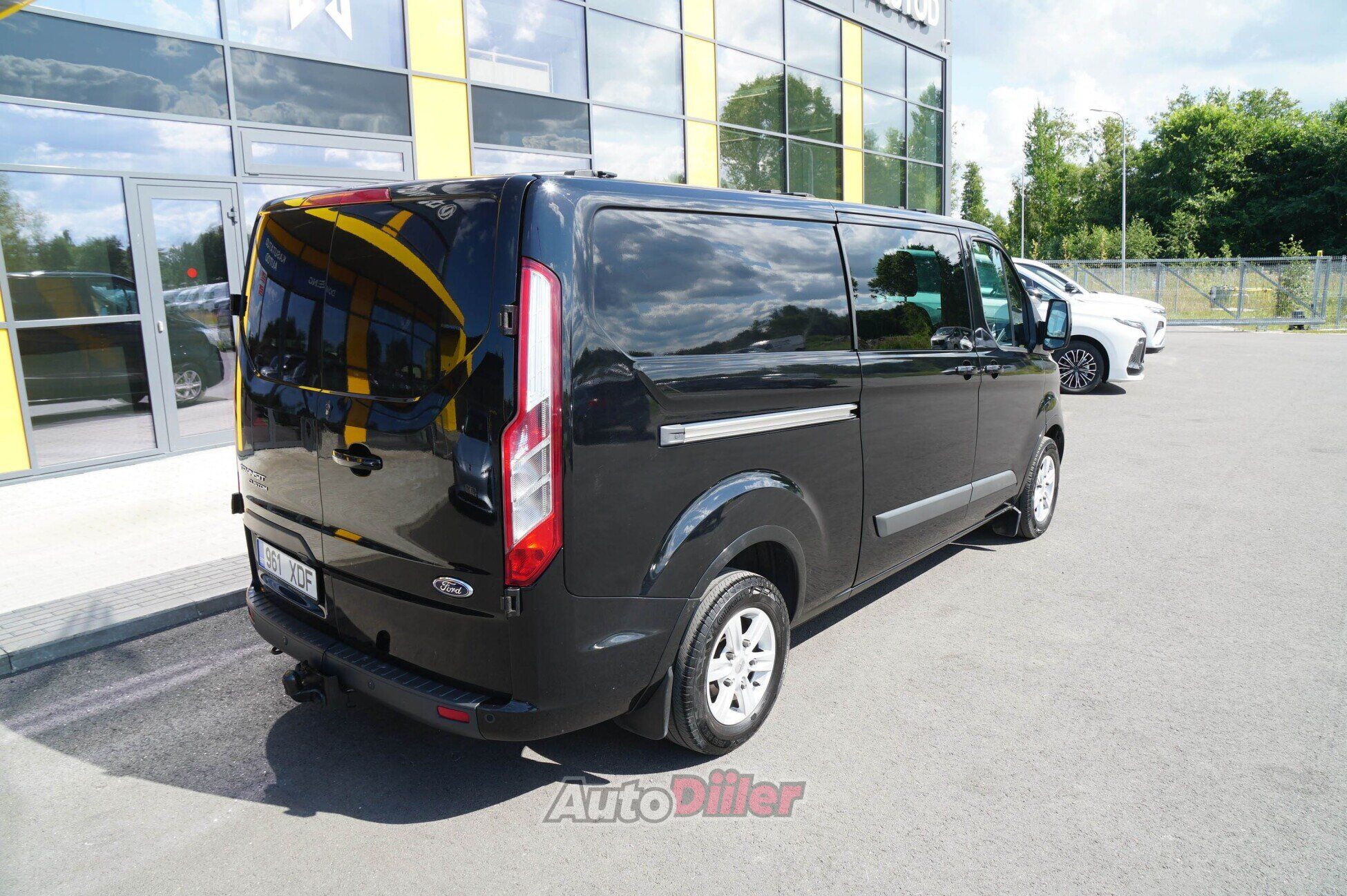 Ford Transit Custom 2017, kuva 2/10
