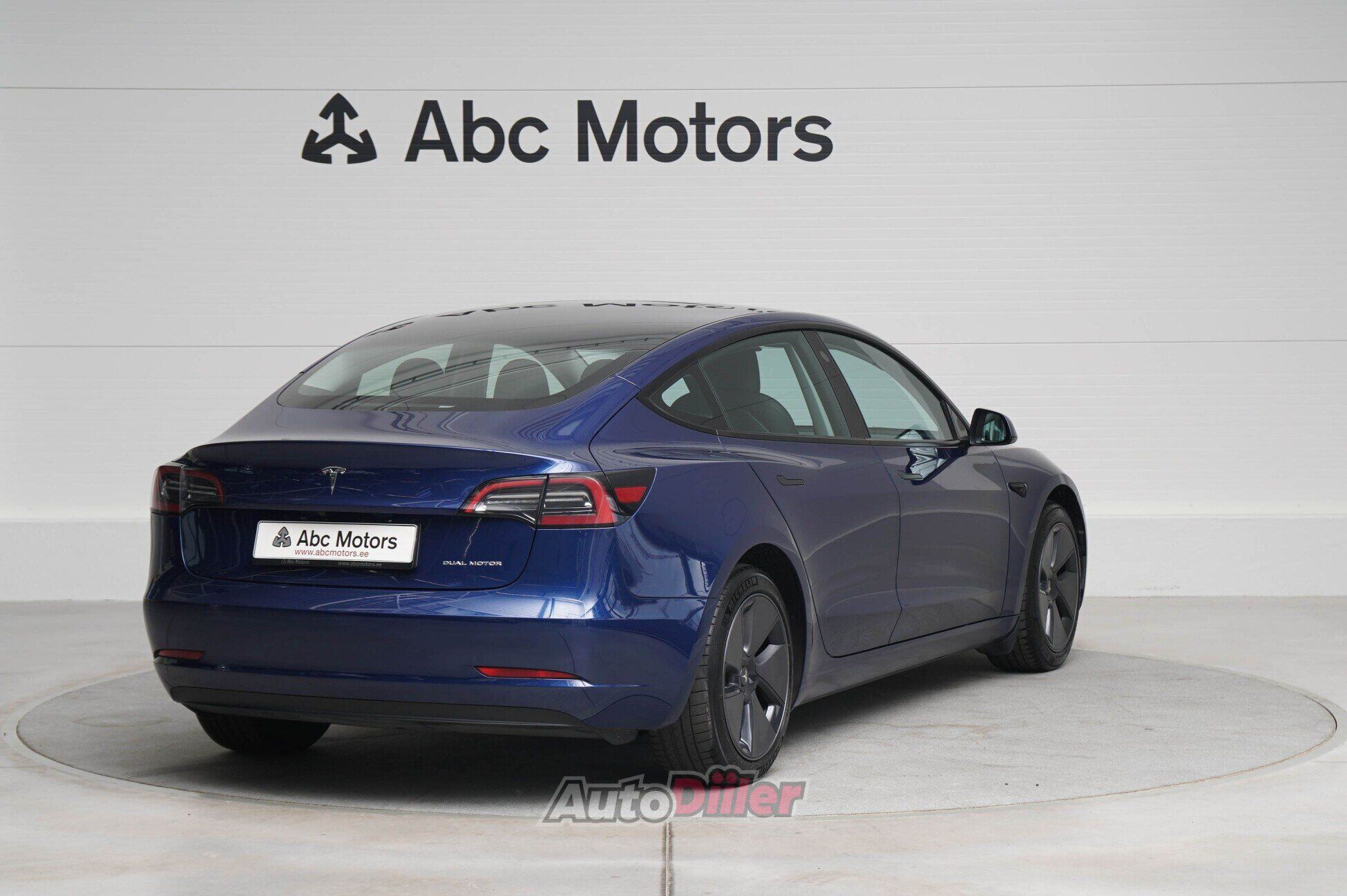 Tesla Model 3 2023, photo 4/10