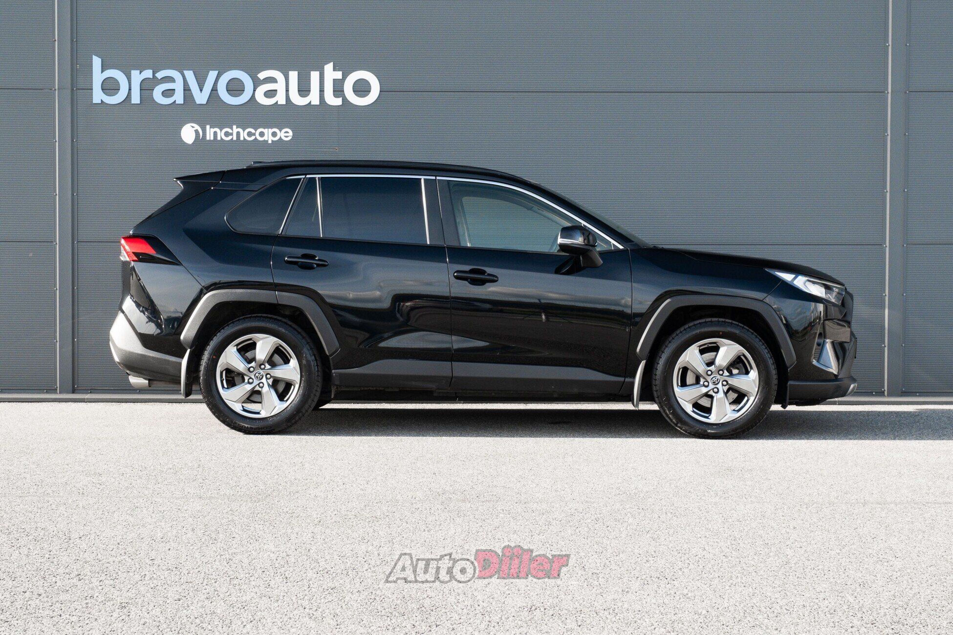 Toyota RAV4 2019, photo 4/10