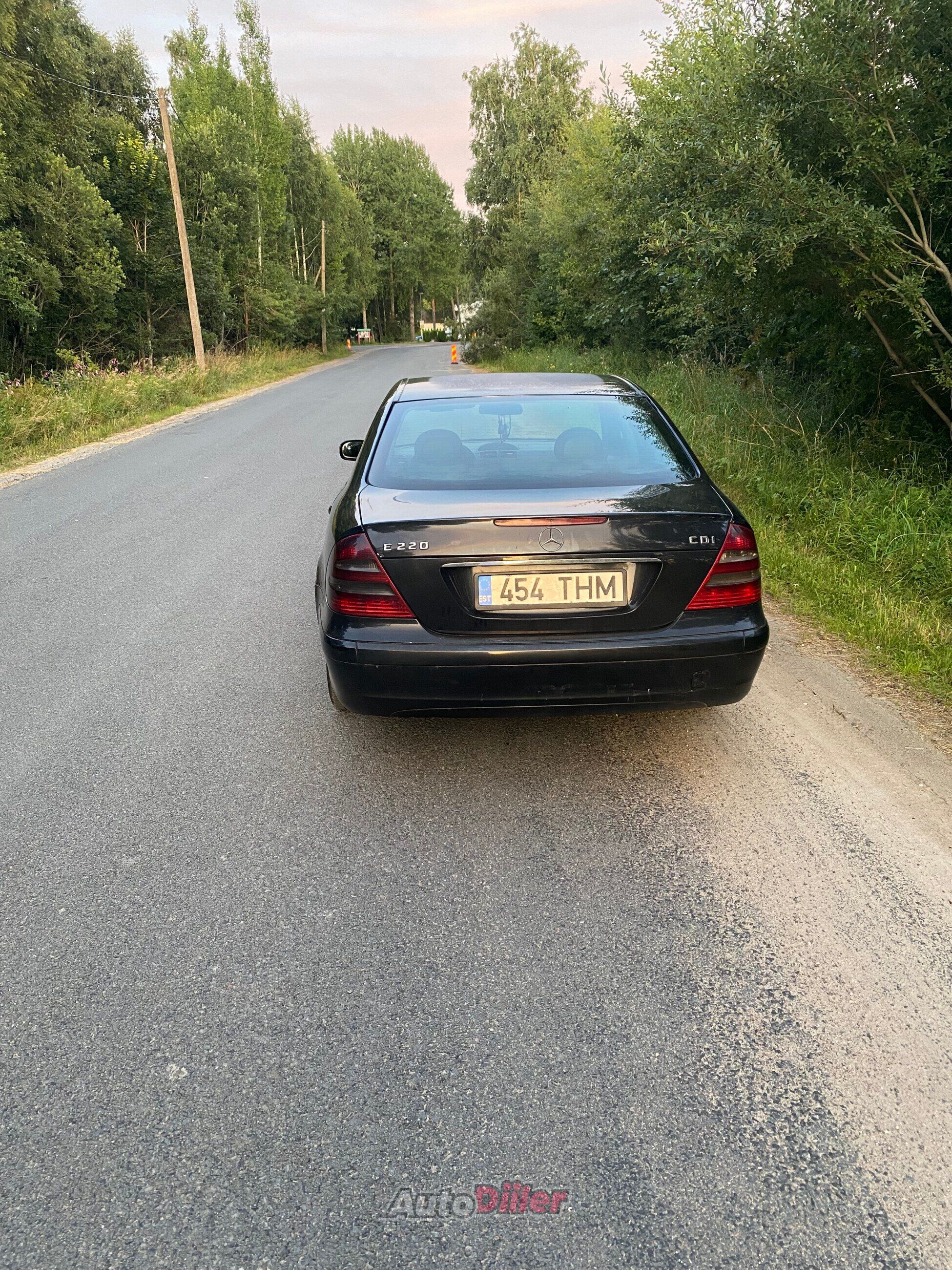 Mercedes-Benz E 220 2.1 110kW 2004, kuva 4/10