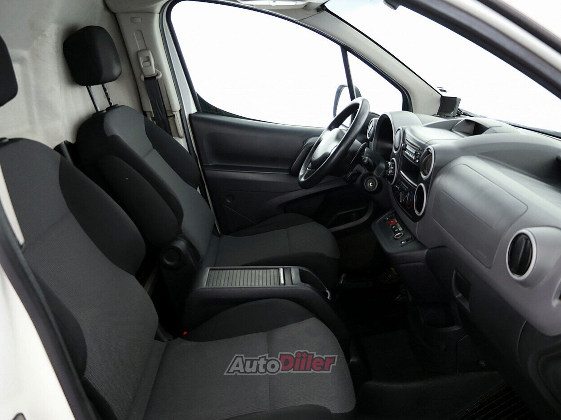 Peugeot Partner 1.6 73kW 2017, kuva 6/9
