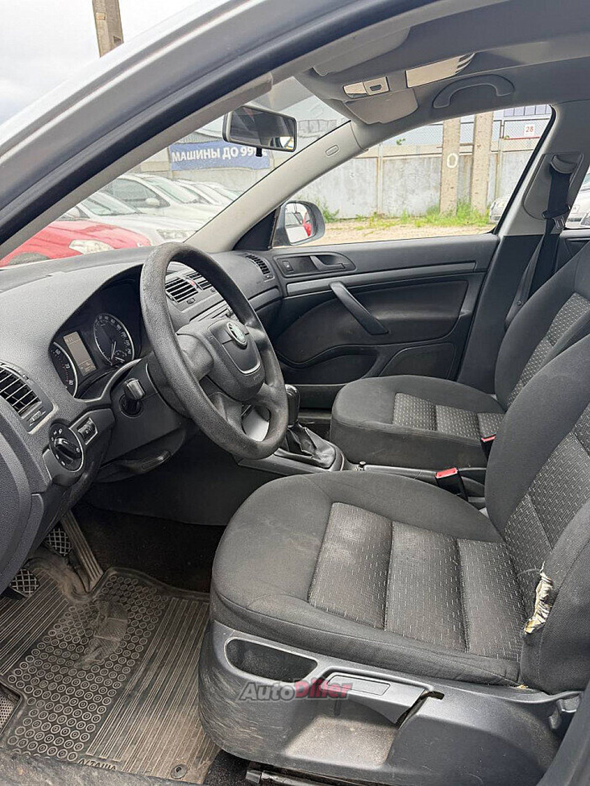 Skoda Octavia 1.4 90kW 2011, kuva 6/7