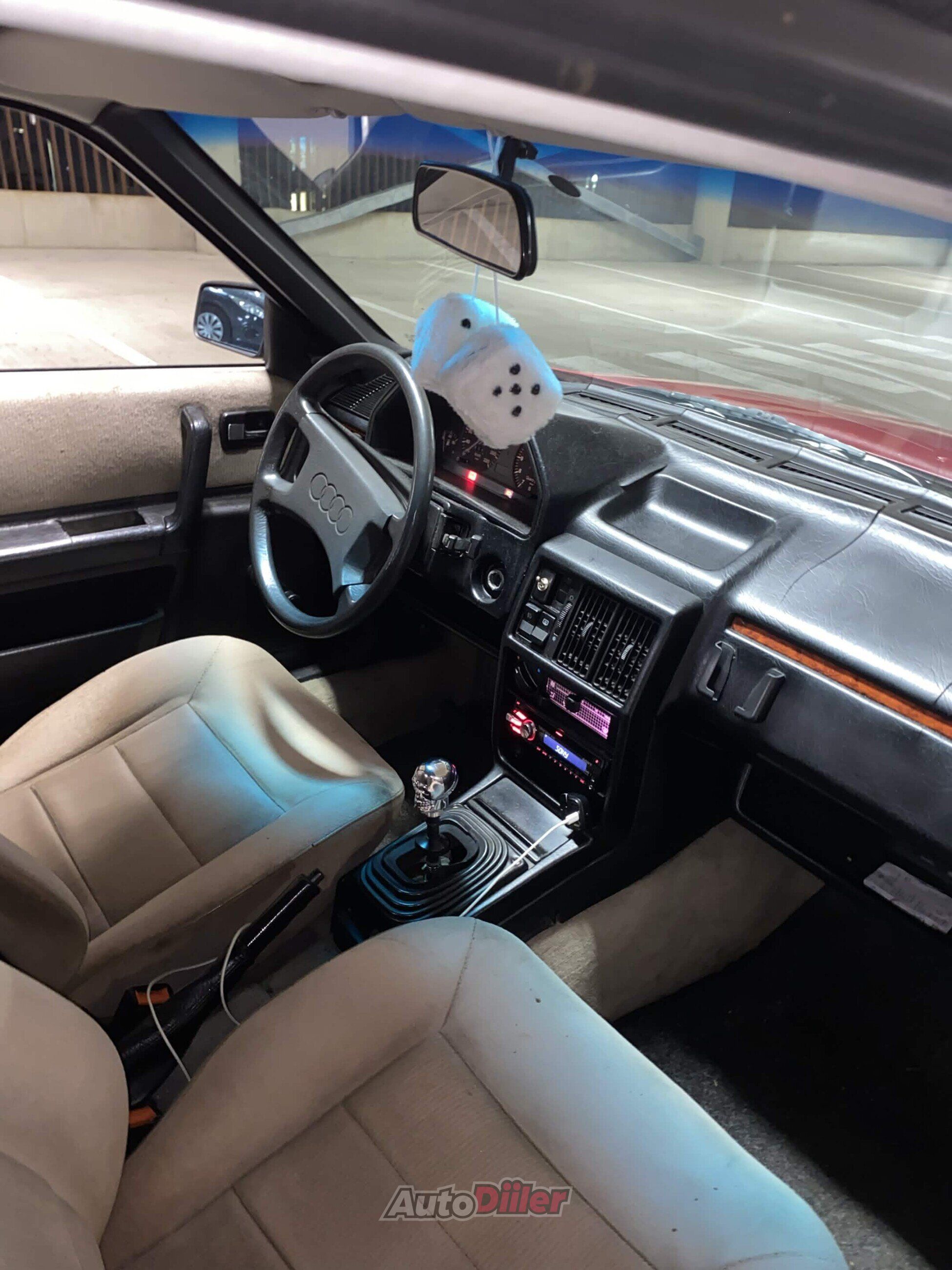 Audi 100 C3 2.0 85kW 1985, kuva 3/10