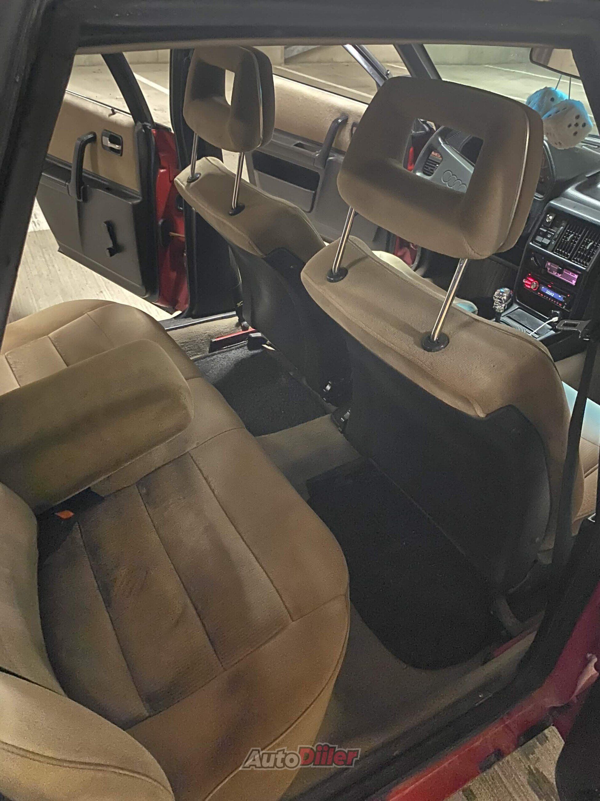 Audi 100 C3 2.0 85kW 1985, kuva 7/10