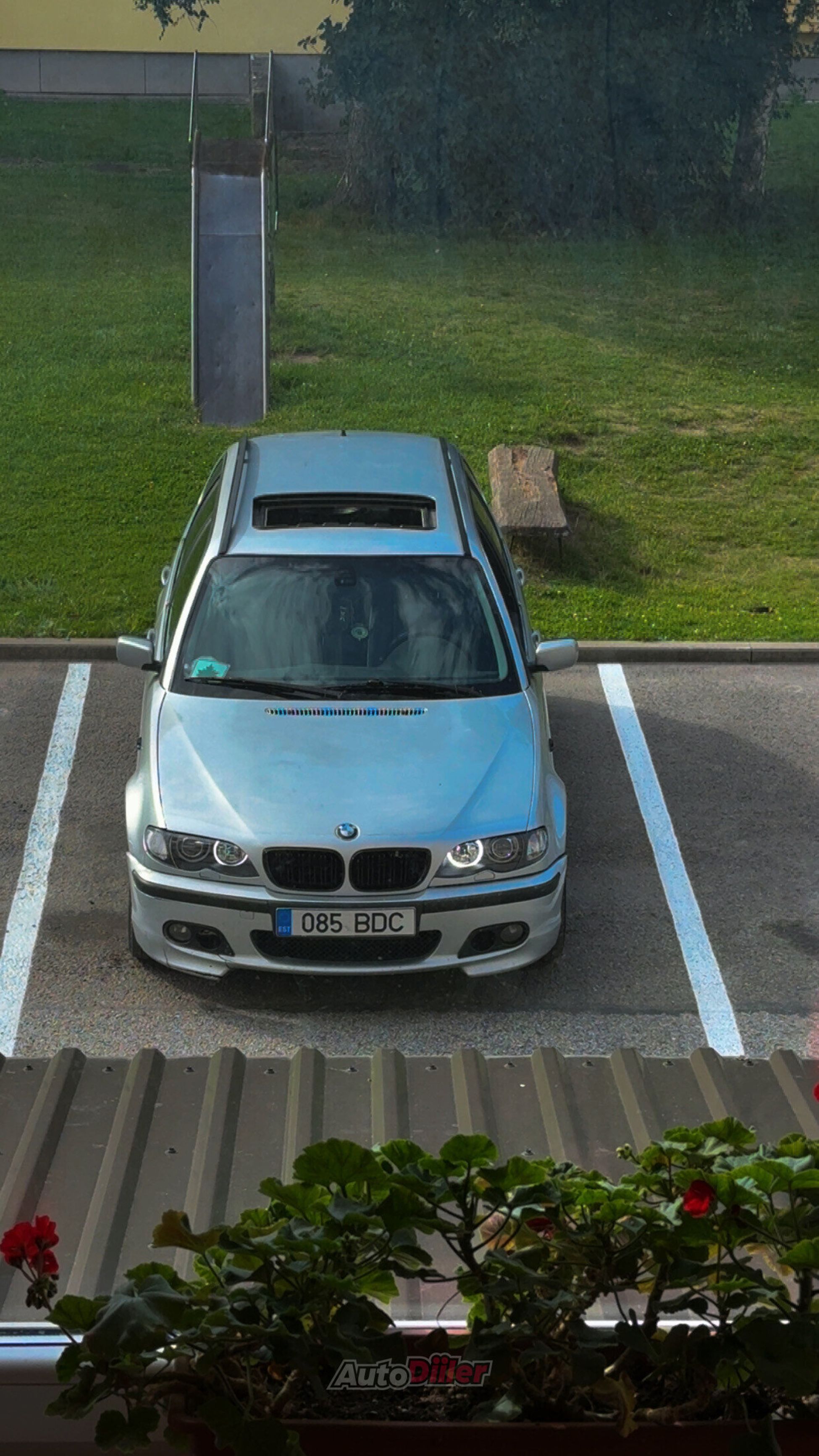 BMW 330