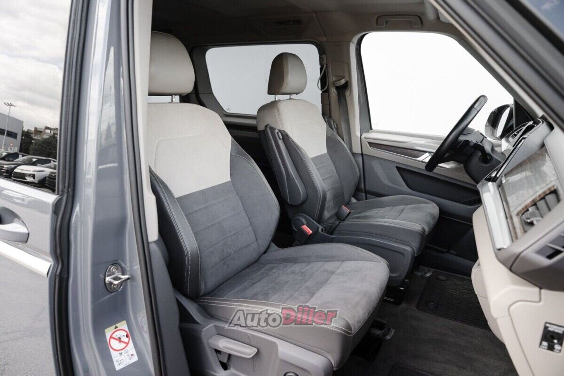 Volkswagen Multivan 1.4 160kW 2023, photo 6/10