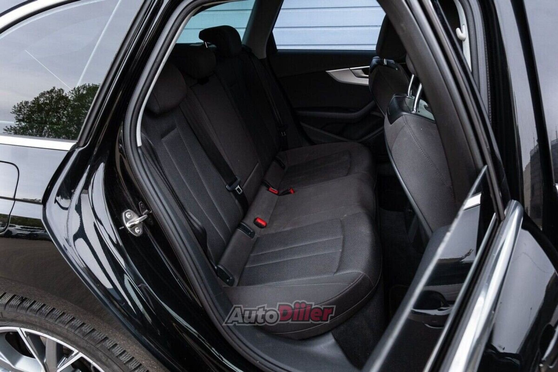 Audi A4 2.0 140kW 2019, kuva 7/10