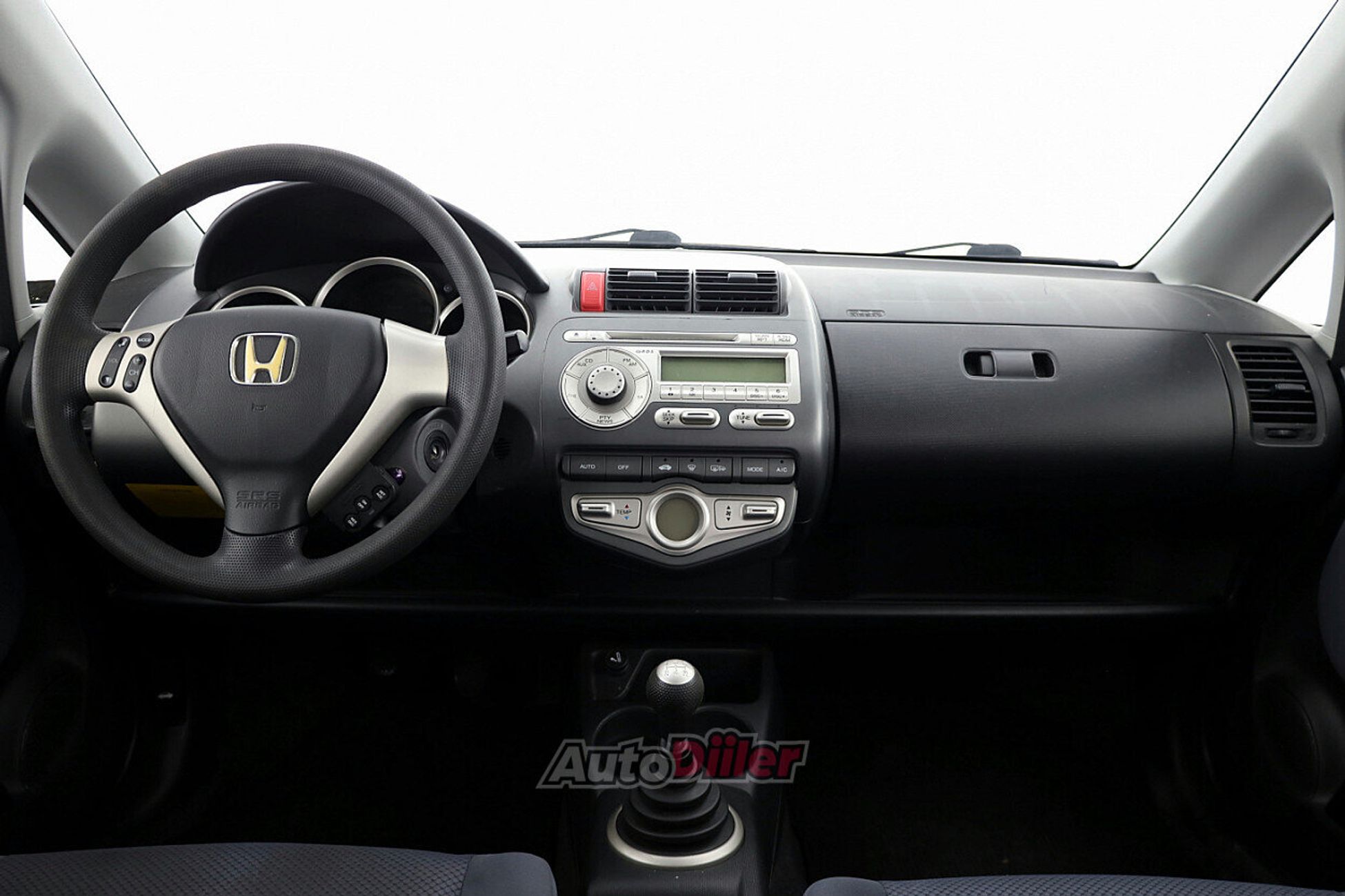 Honda Jazz 1.3 61kW 2005, kuva 5/7
