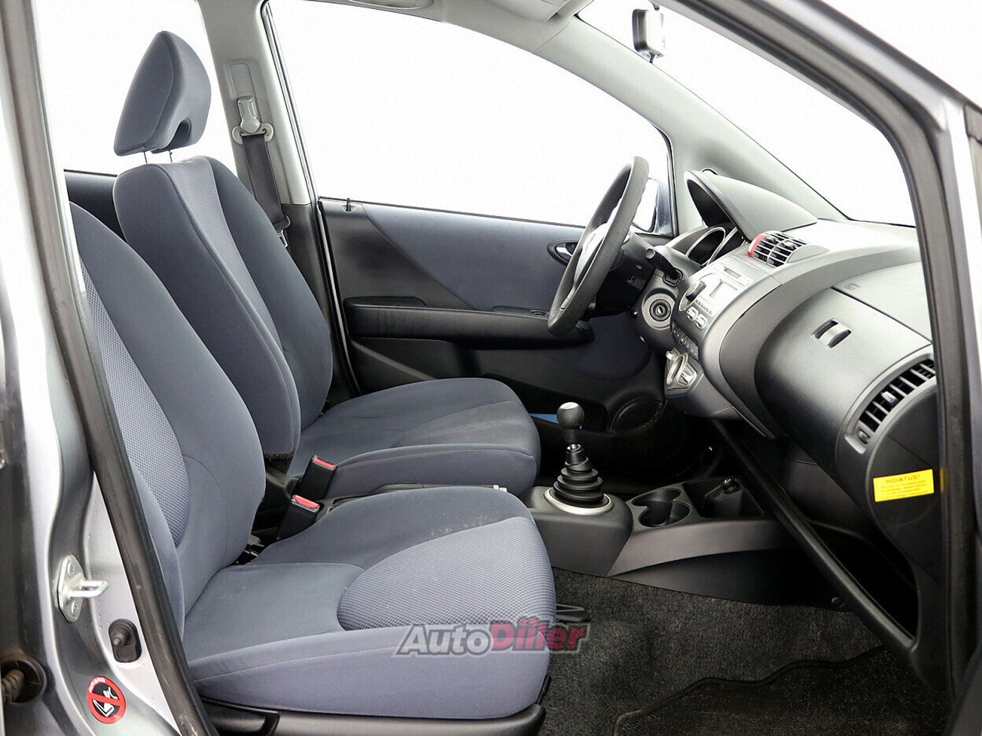 Honda Jazz 1.3 61kW 2005, kuva 6/7