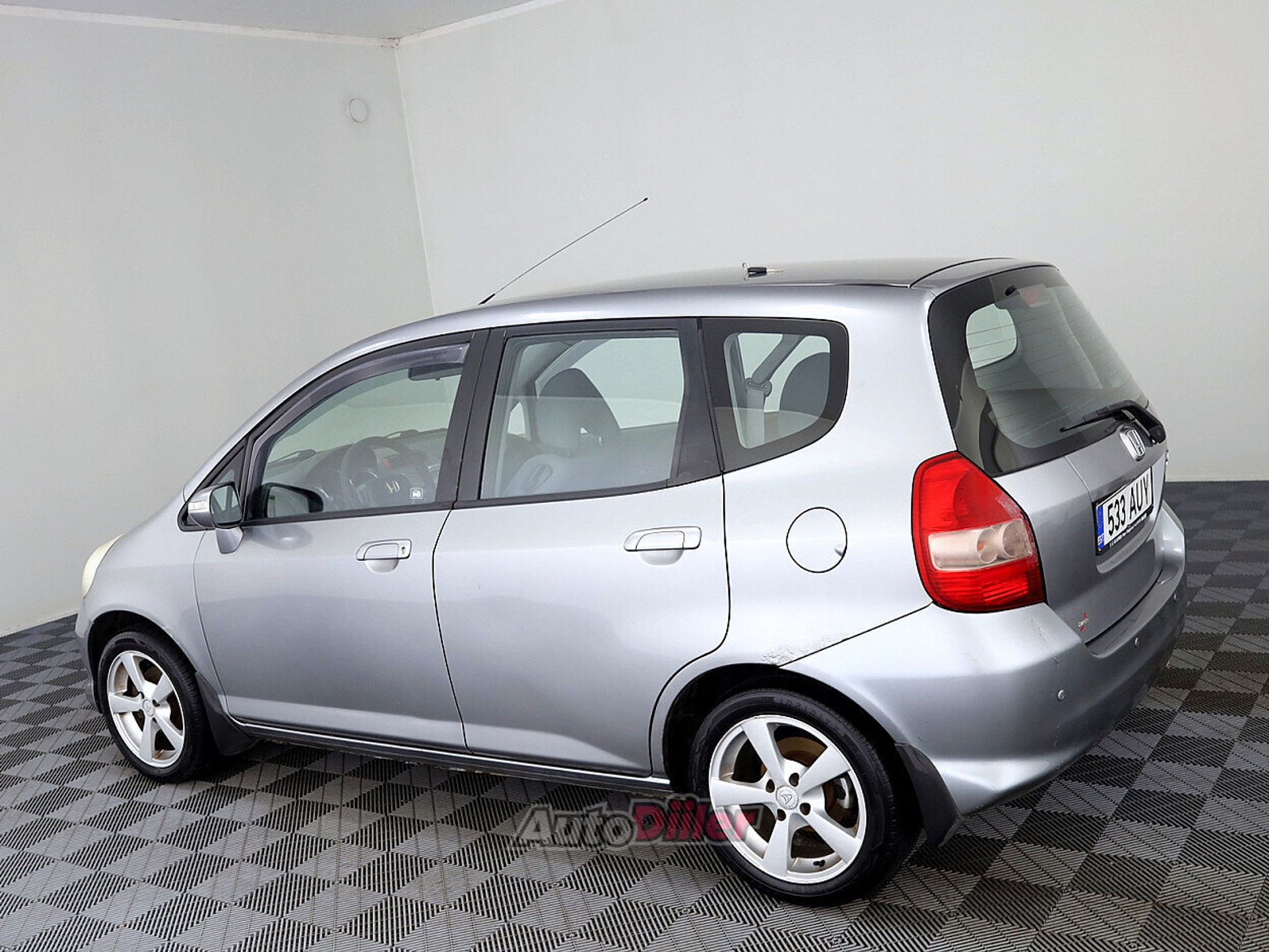 Honda Jazz 1.3 61kW 2005, kuva 4/7