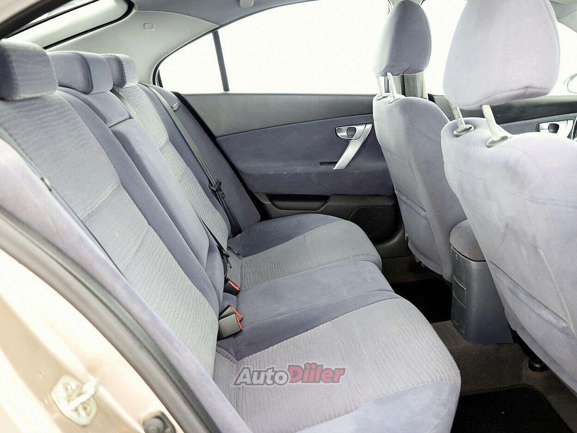Nissan Primera 1.8 85kW 2004, kuva 7/8