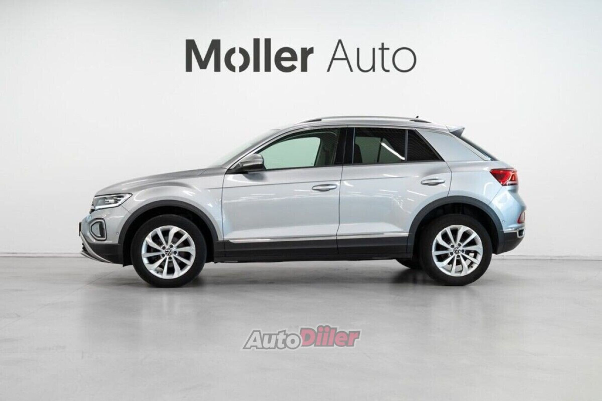 Volkswagen T-Roc 1.5 110kW 2023, photo 6/10