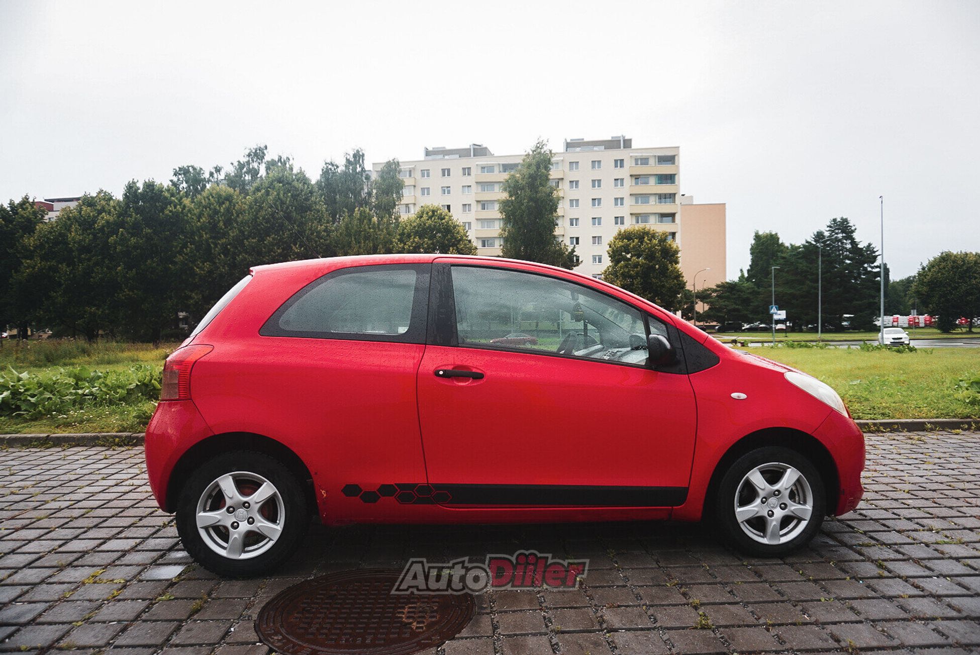 Toyota Yaris 1.3 64kW 2007, photo 2/10