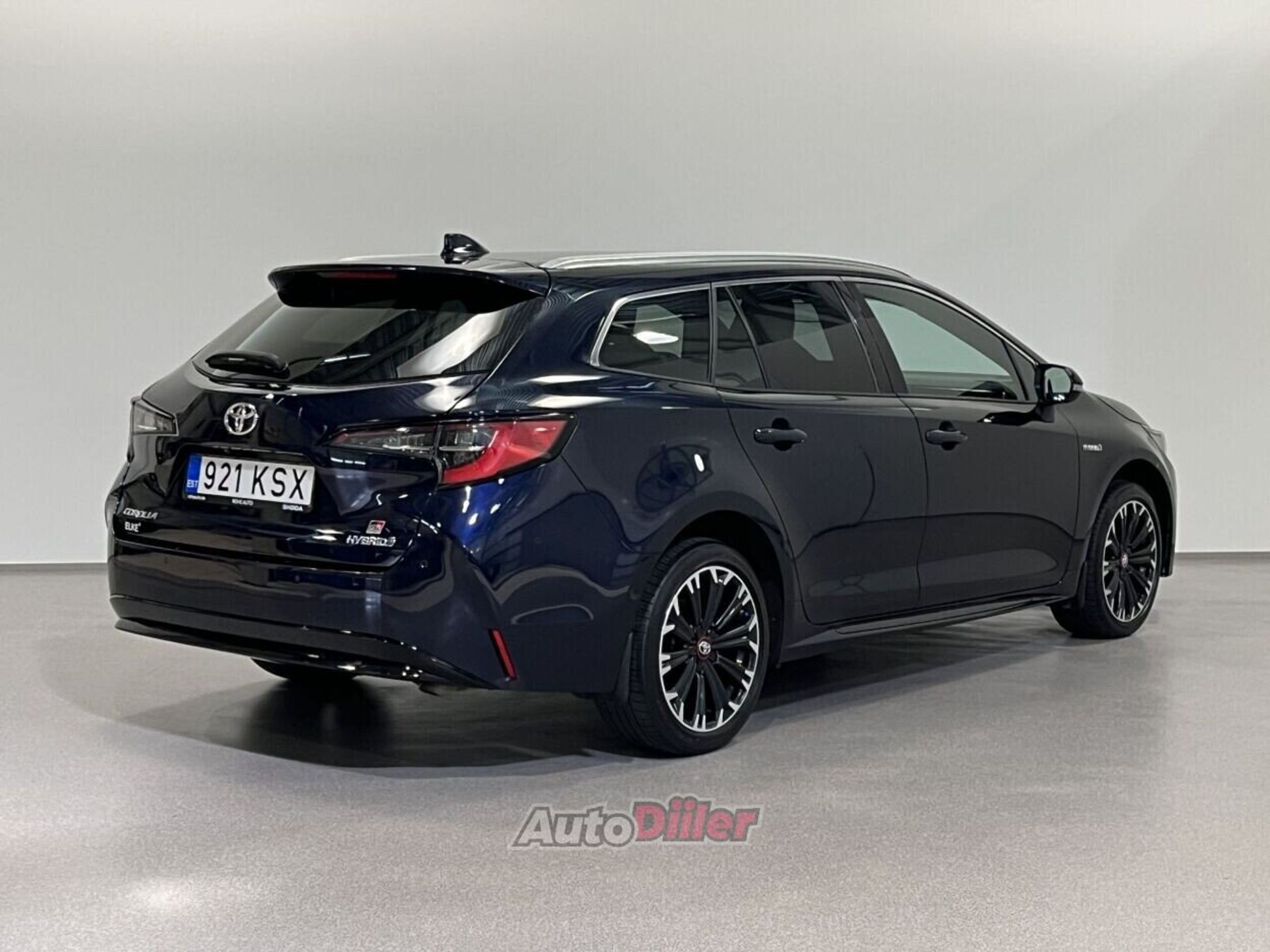 Toyota Corolla 2021, photo 2/10