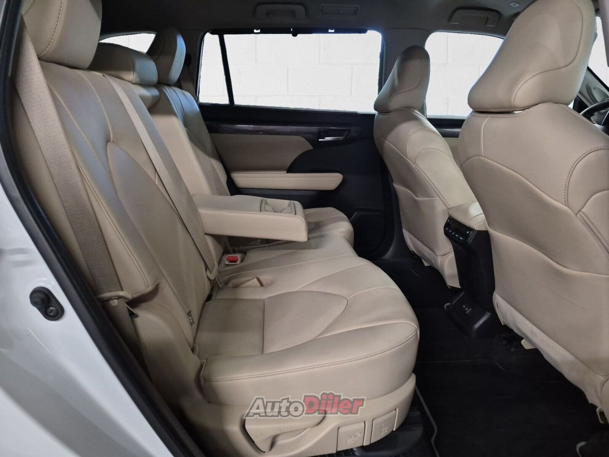 Toyota Highlander 2024, photo 7/10