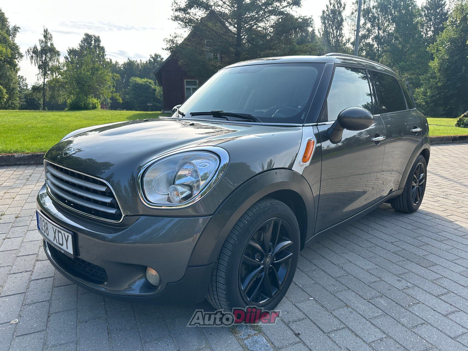 MINI Cooper D 1.6 82kW 2010, photo 3/10