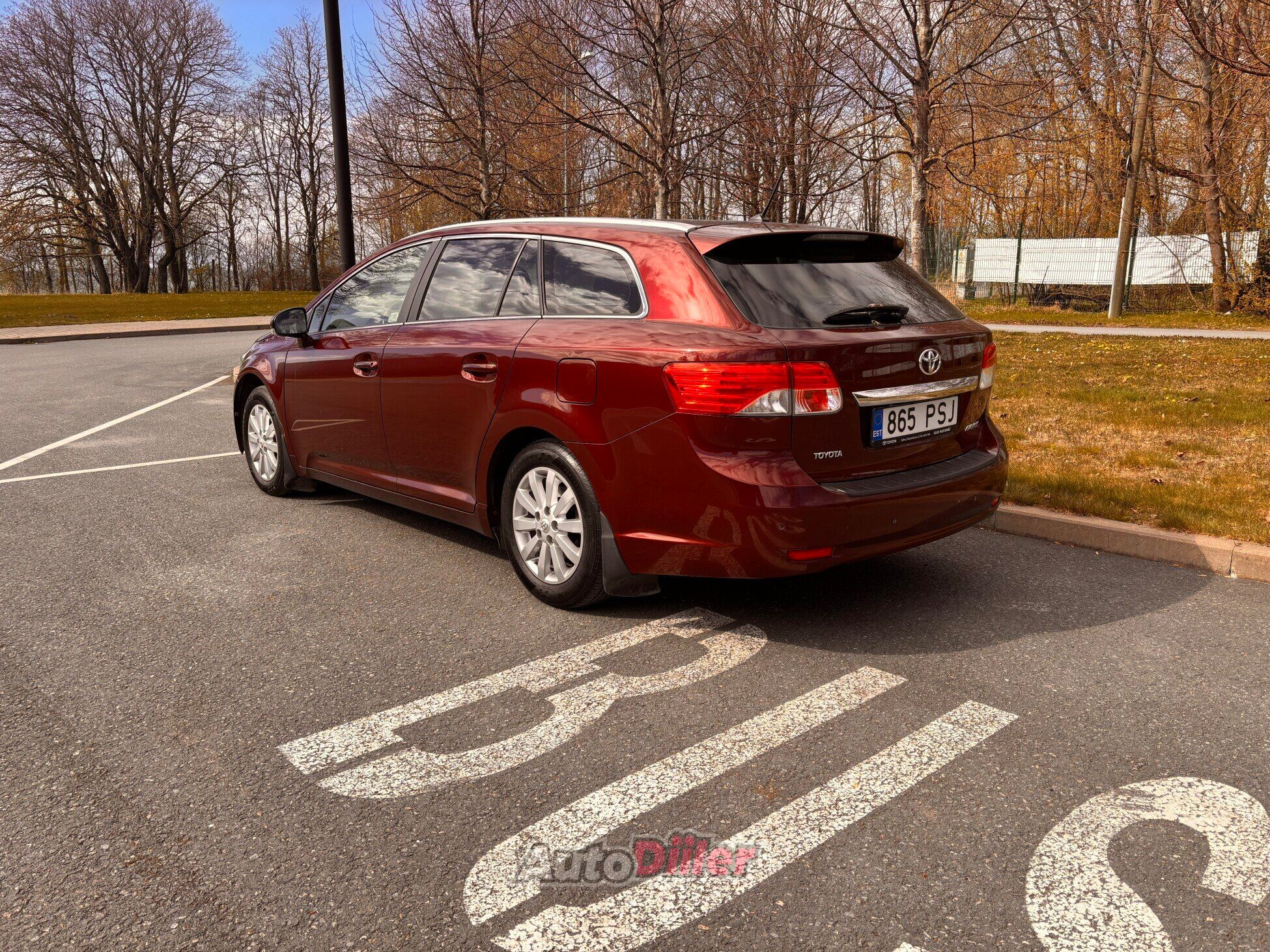Toyota Avensis Linea Sol 2.0 112kW 2013, photo 3/10