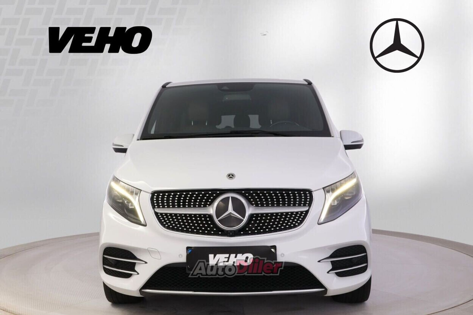 Mercedes-Benz V 300 2022, photo 7/10