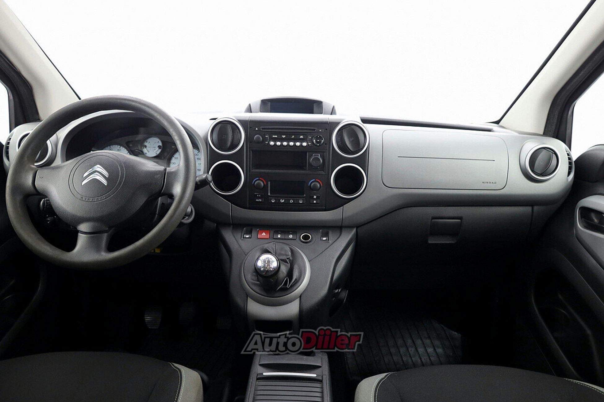 Citroen Berlingo 1.6 84kW 2016, photo 5/8