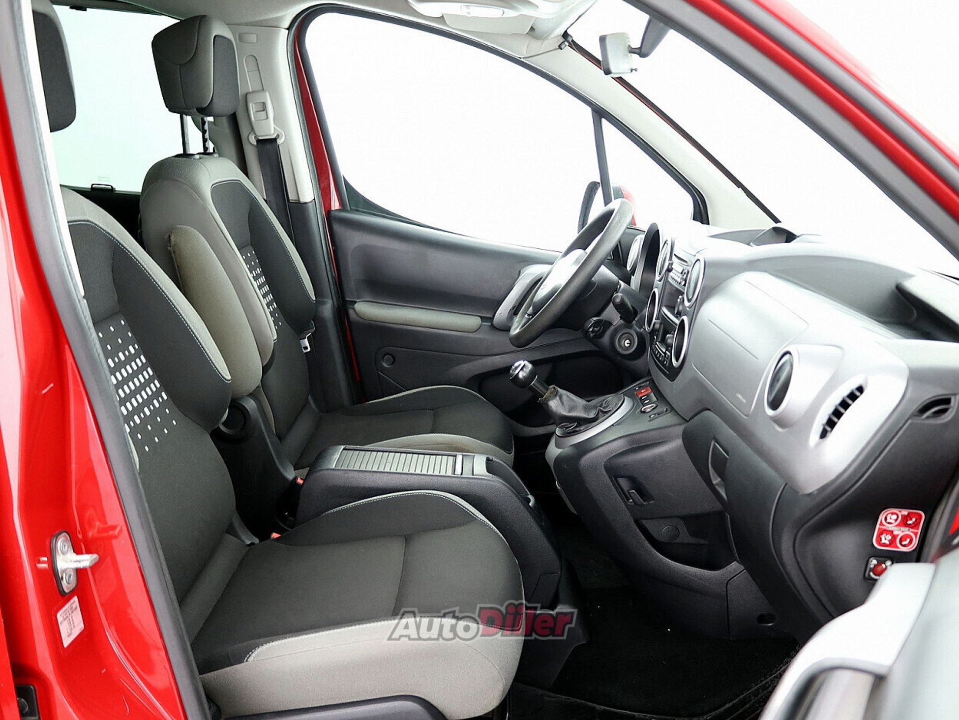 Citroen Berlingo 1.6 84kW 2016, photo 6/8
