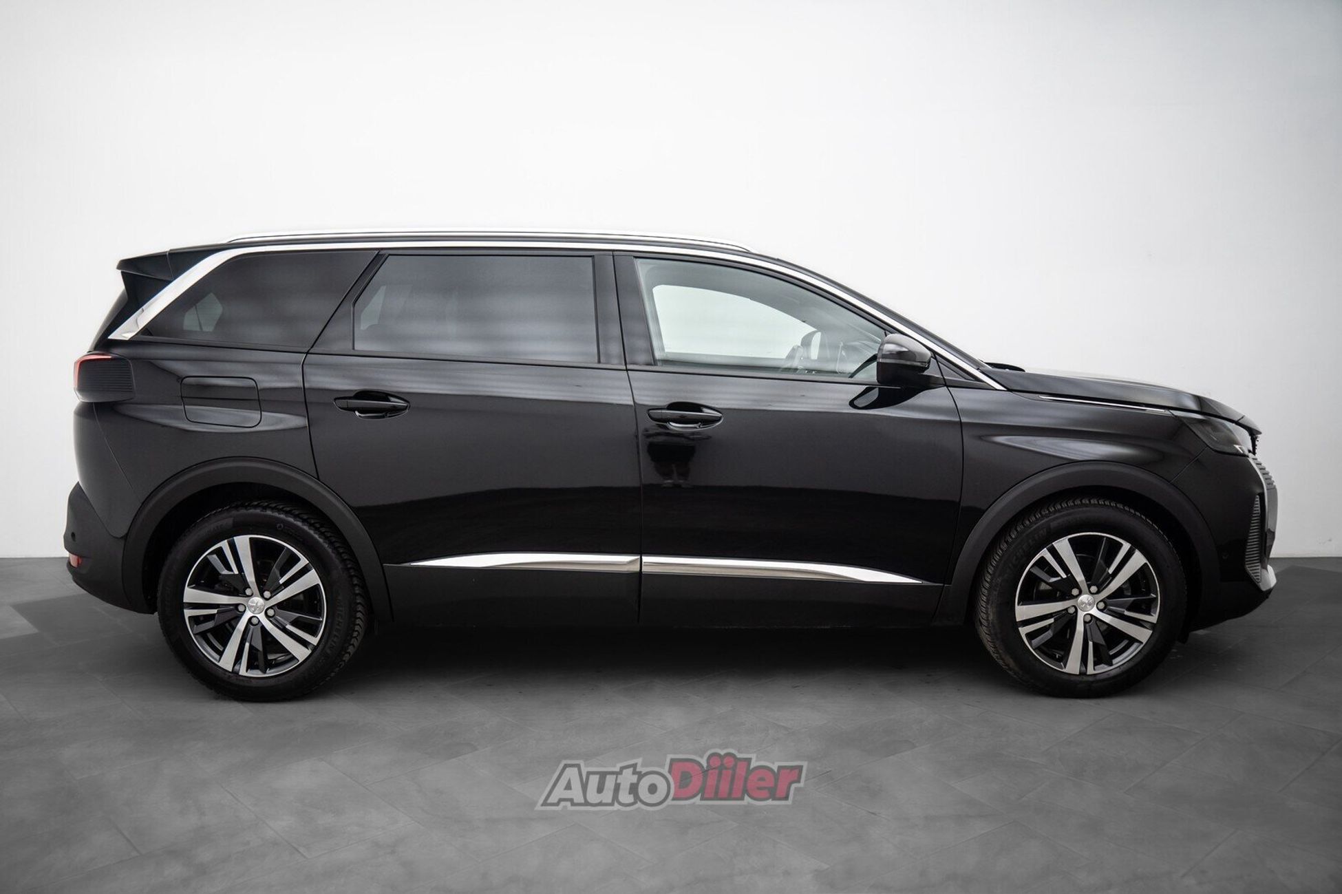 Peugeot 5008 1.2 96kW 2022, photo 6/10