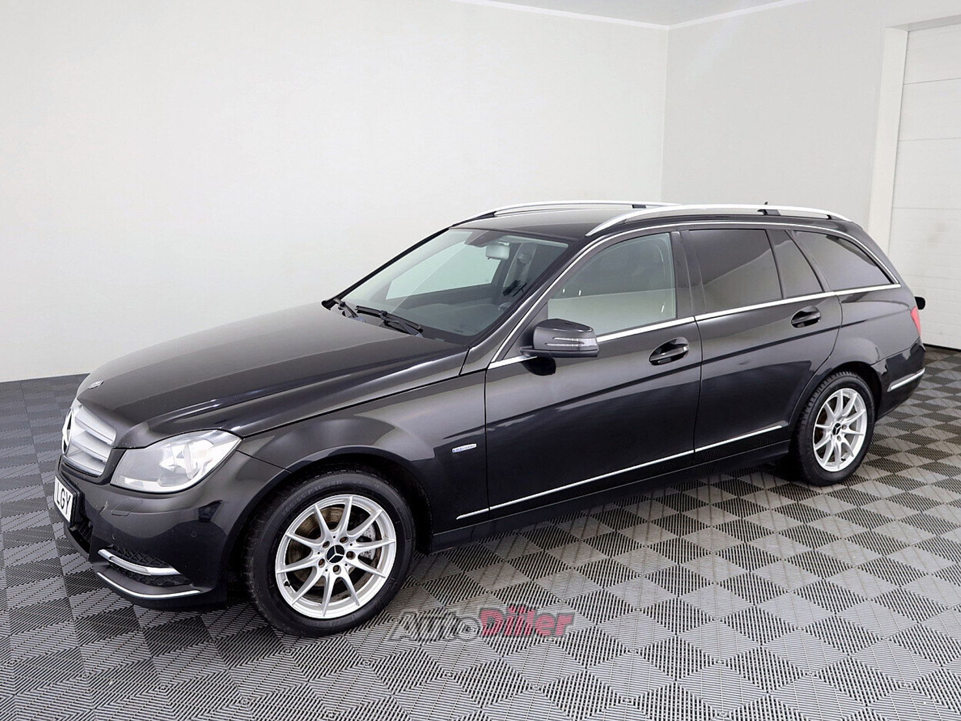 Mercedes-Benz C 220 2.1 125kW 2011, photo 2/7