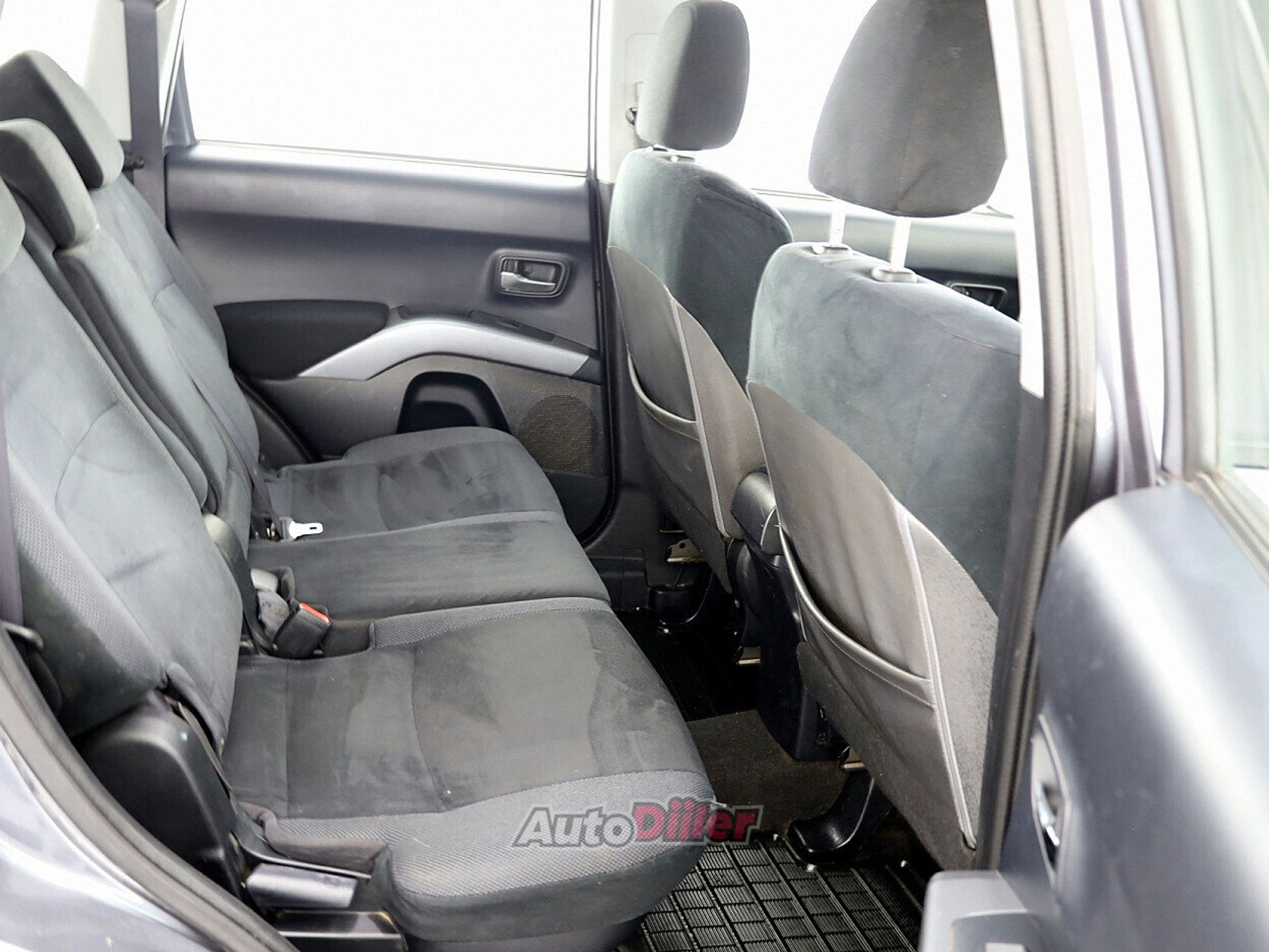Mitsubishi Outlander 2.0 103kW 2007, kuva 7/7