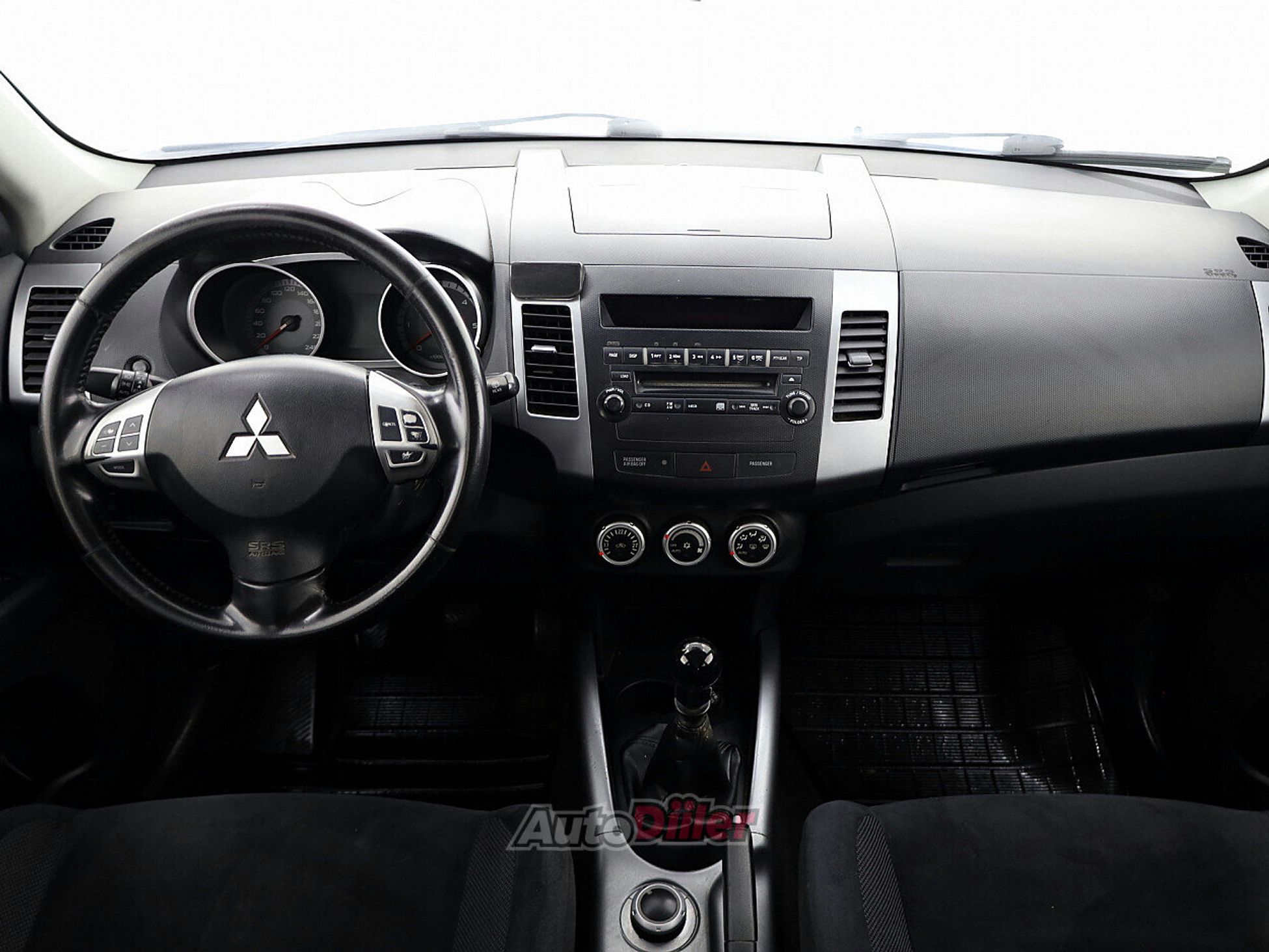 Mitsubishi Outlander 2.0 103kW 2007, kuva 5/7