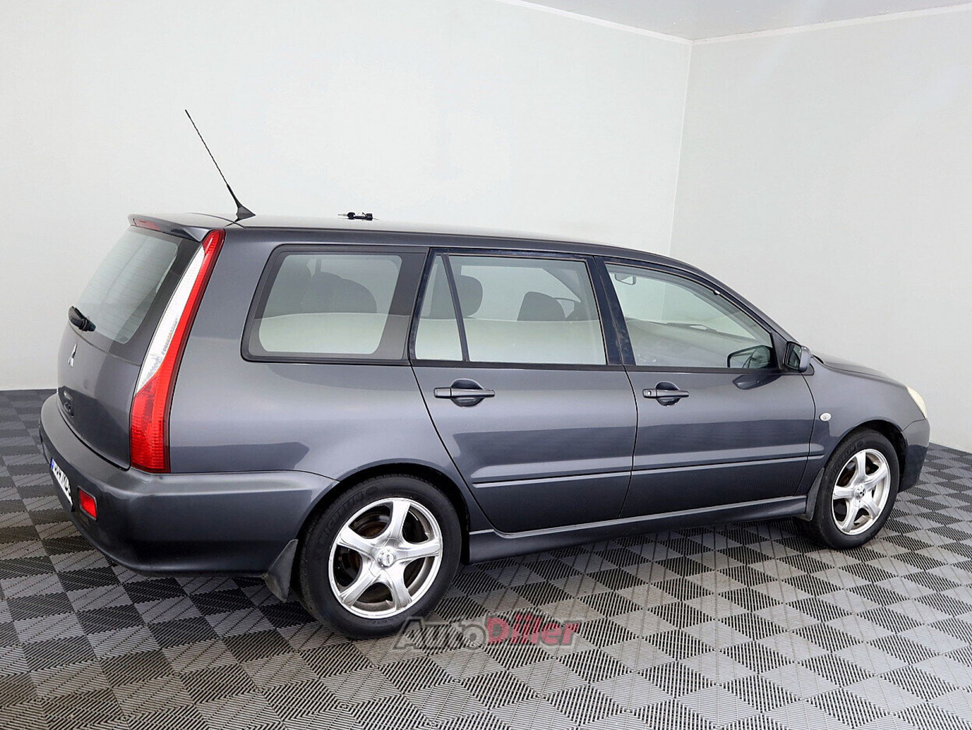 Mitsubishi Lancer 1.6 72kW 2003, photo 3/7