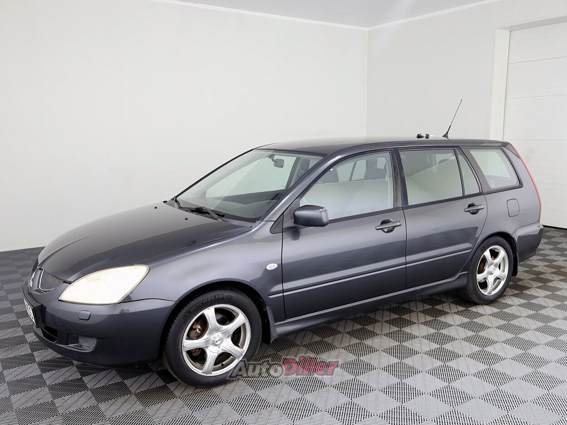 Mitsubishi Lancer 1.6 72kW 2003, photo 2/7