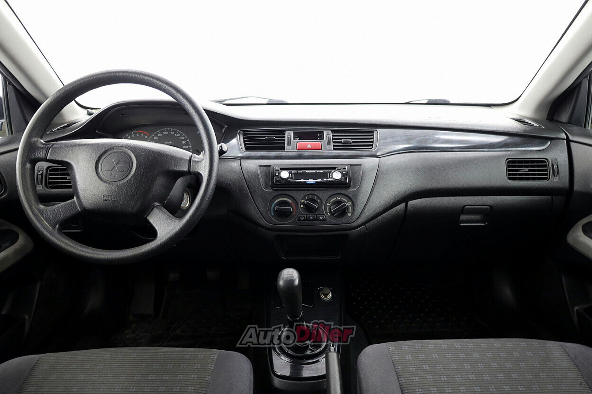 Mitsubishi Lancer 1.6 72kW 2003, photo 5/7