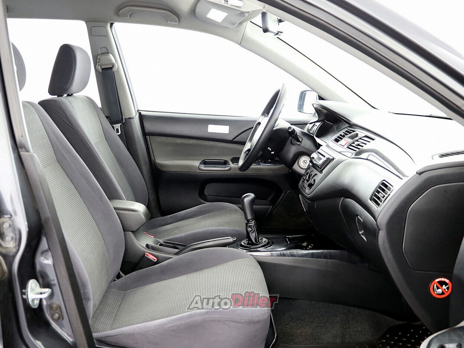 Mitsubishi Lancer 1.6 72kW 2003, photo 6/7