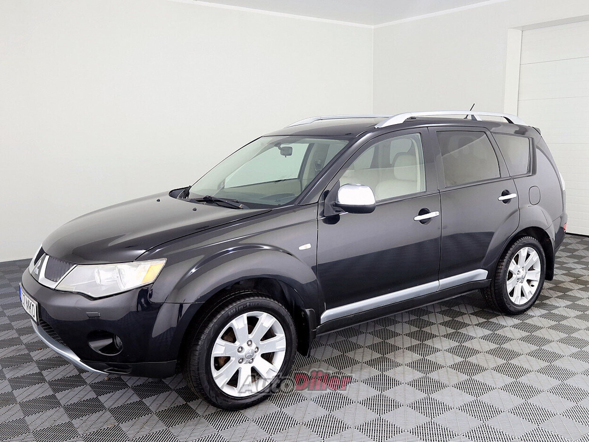 Mitsubishi Outlander 2.0 103kW 2007, kuva 2/9