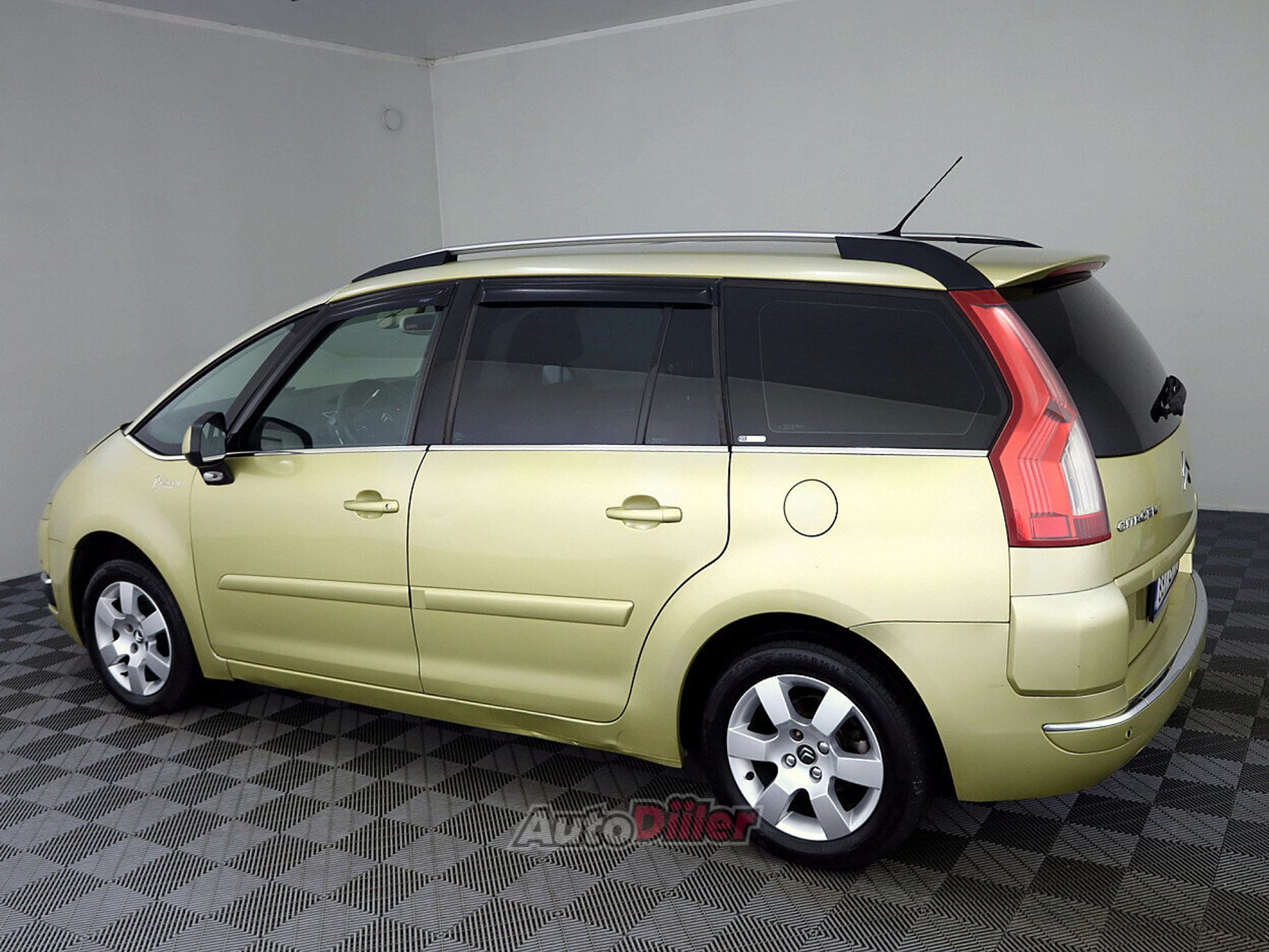 Citroen C4 Picasso 2.0 100kW 2009, photo 4/7