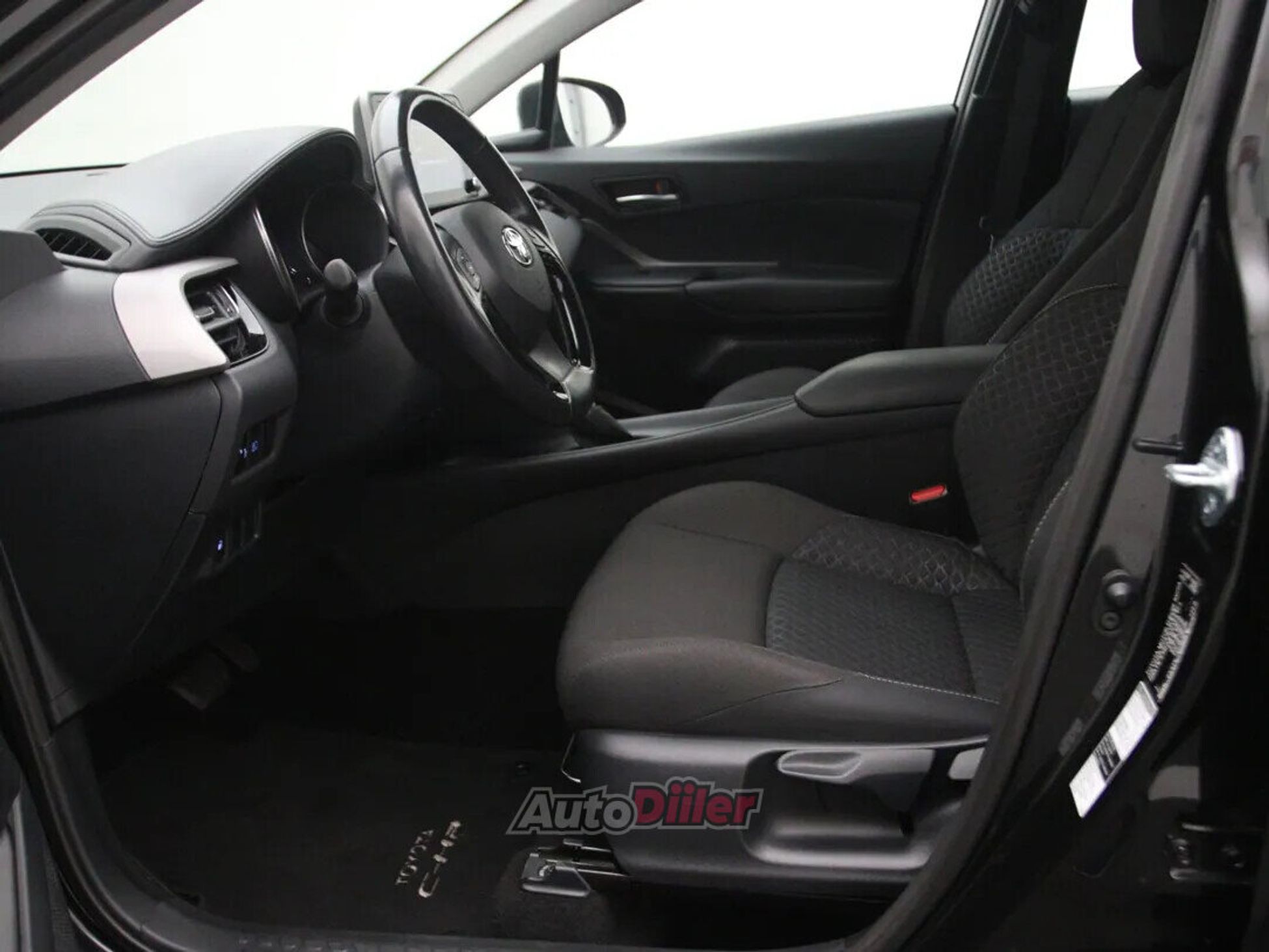 Toyota C-HR Active 1.8 72kW 2021, kuva 4/10